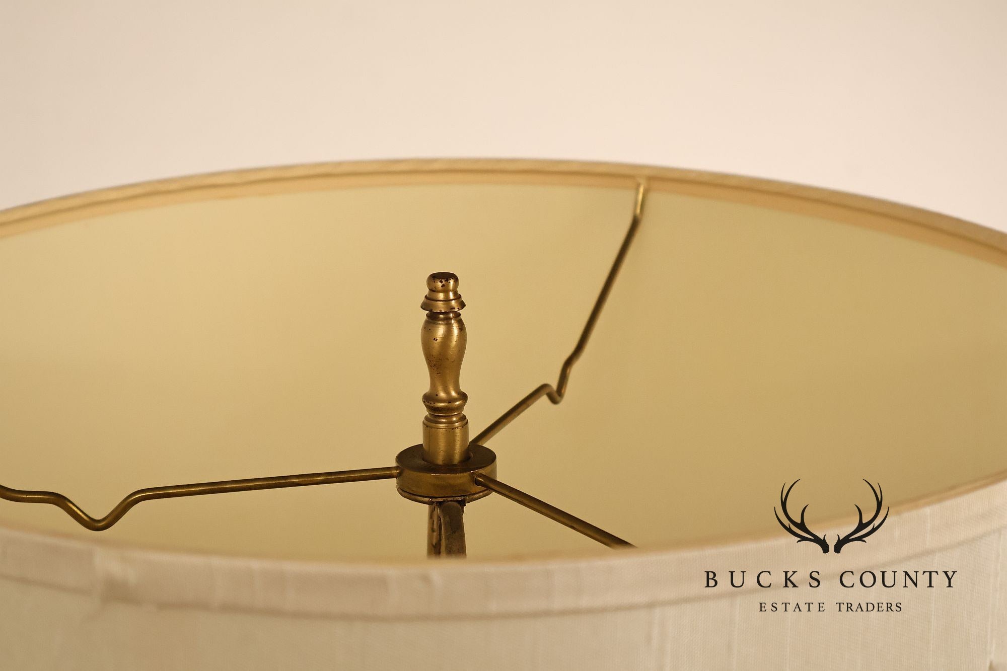 Mid Century Modern Yellow Glazed Ceramic Table Lamp
