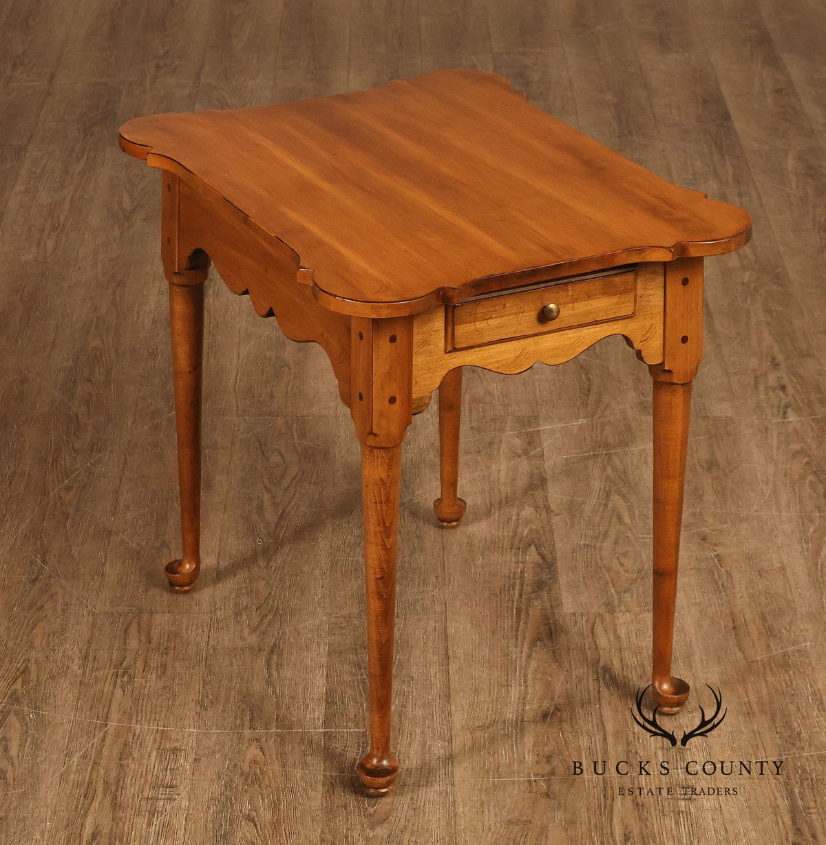 Ethan Allen 'Circa 1776' Pair of Maple Porringer Top End Tables