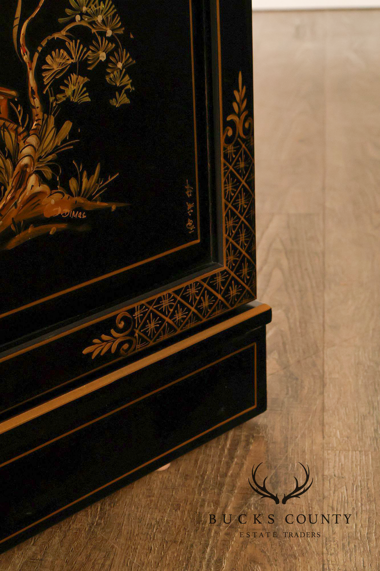 Union National Chinoiserie Hand Painted China Display Cabinet