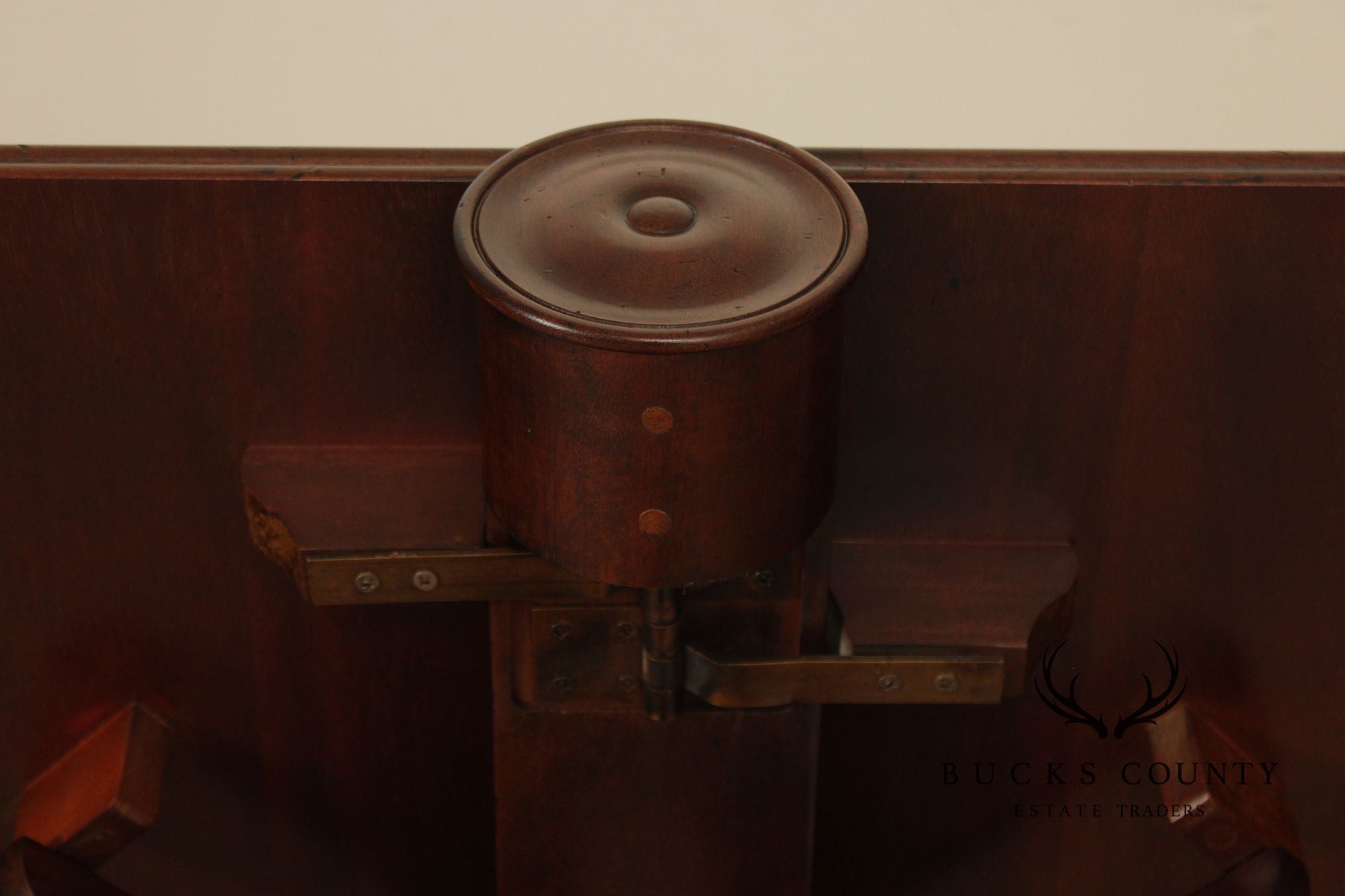 Century Oscar De La Renta Designed Mahogany Drop Leaf Table