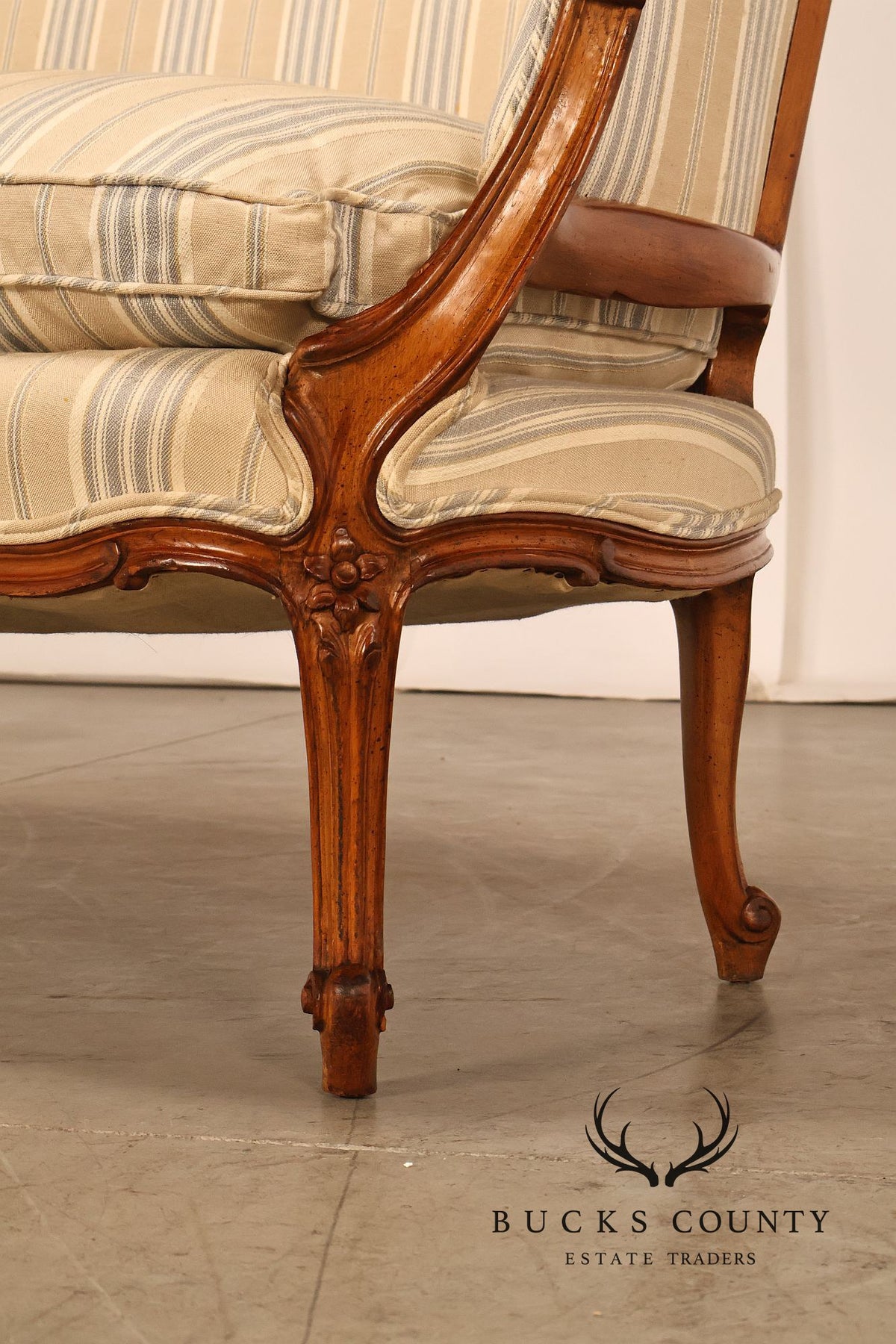 French Louis XV Style Carved Loveseat Settee