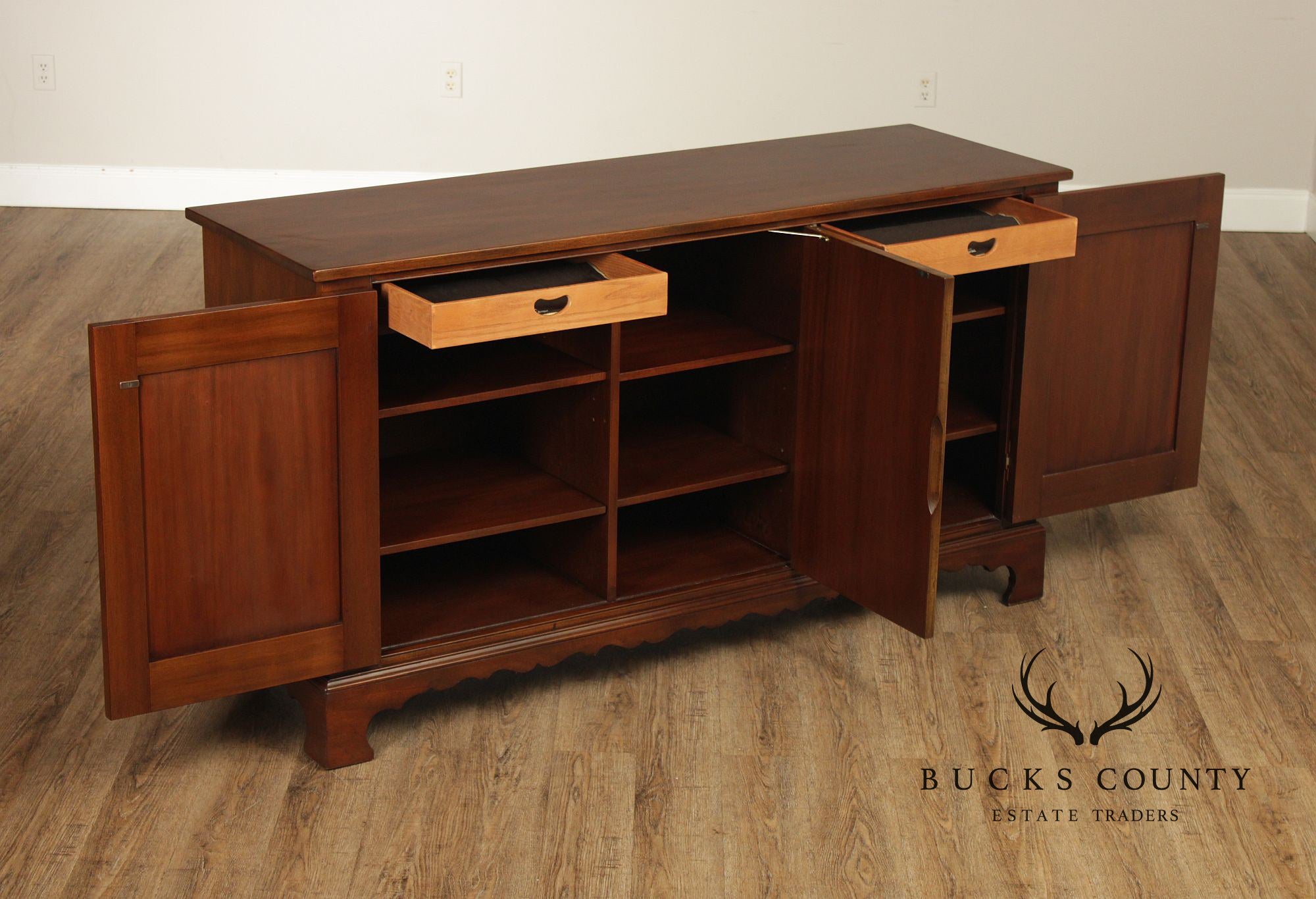 Kittinger Williamsburg Adaptation Mahogany Buffet Cabinet