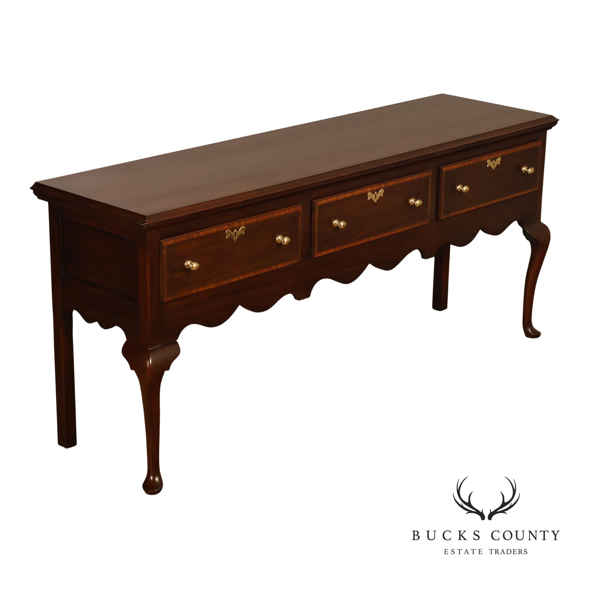Henkel Harris Queen Anne Banded Mahogany Hunt Board