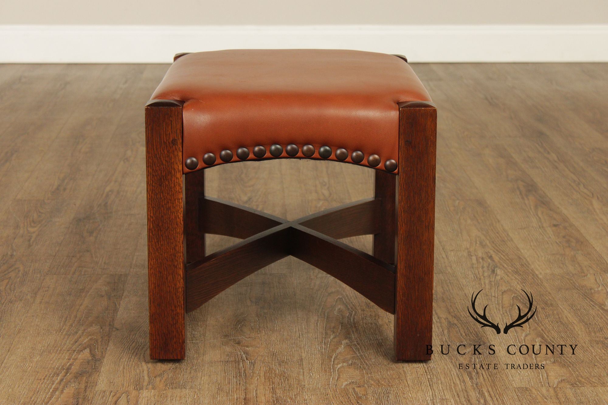 Stickley Mission Collection 'Eastwood' Armchair with Foot Stool