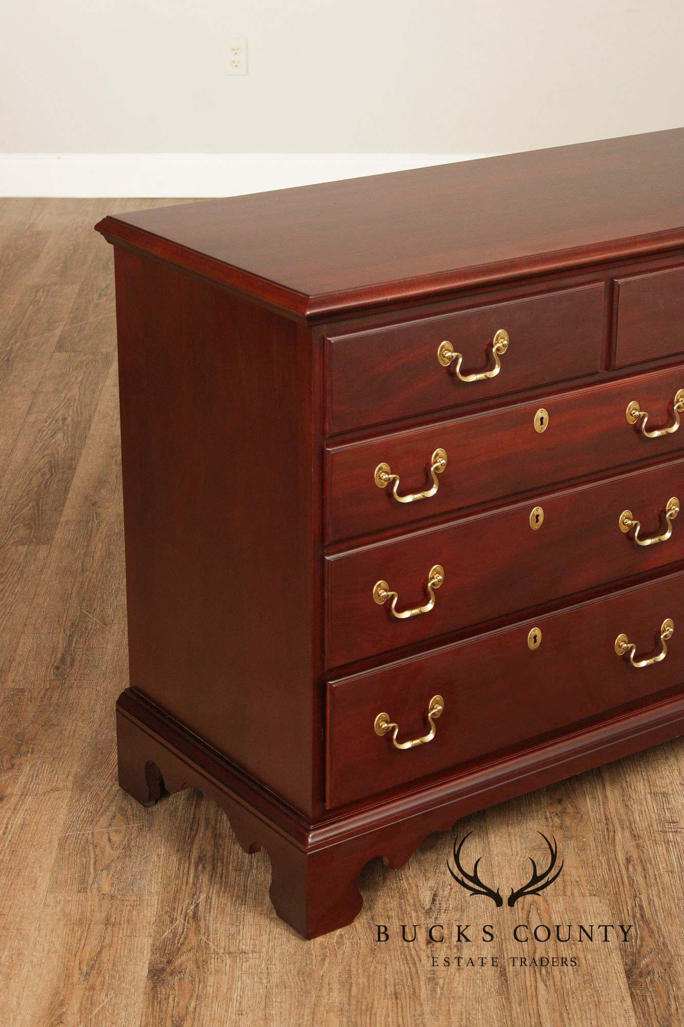 Link Taylor Heirloom Solid Mahogany Nine Drawer Dresser