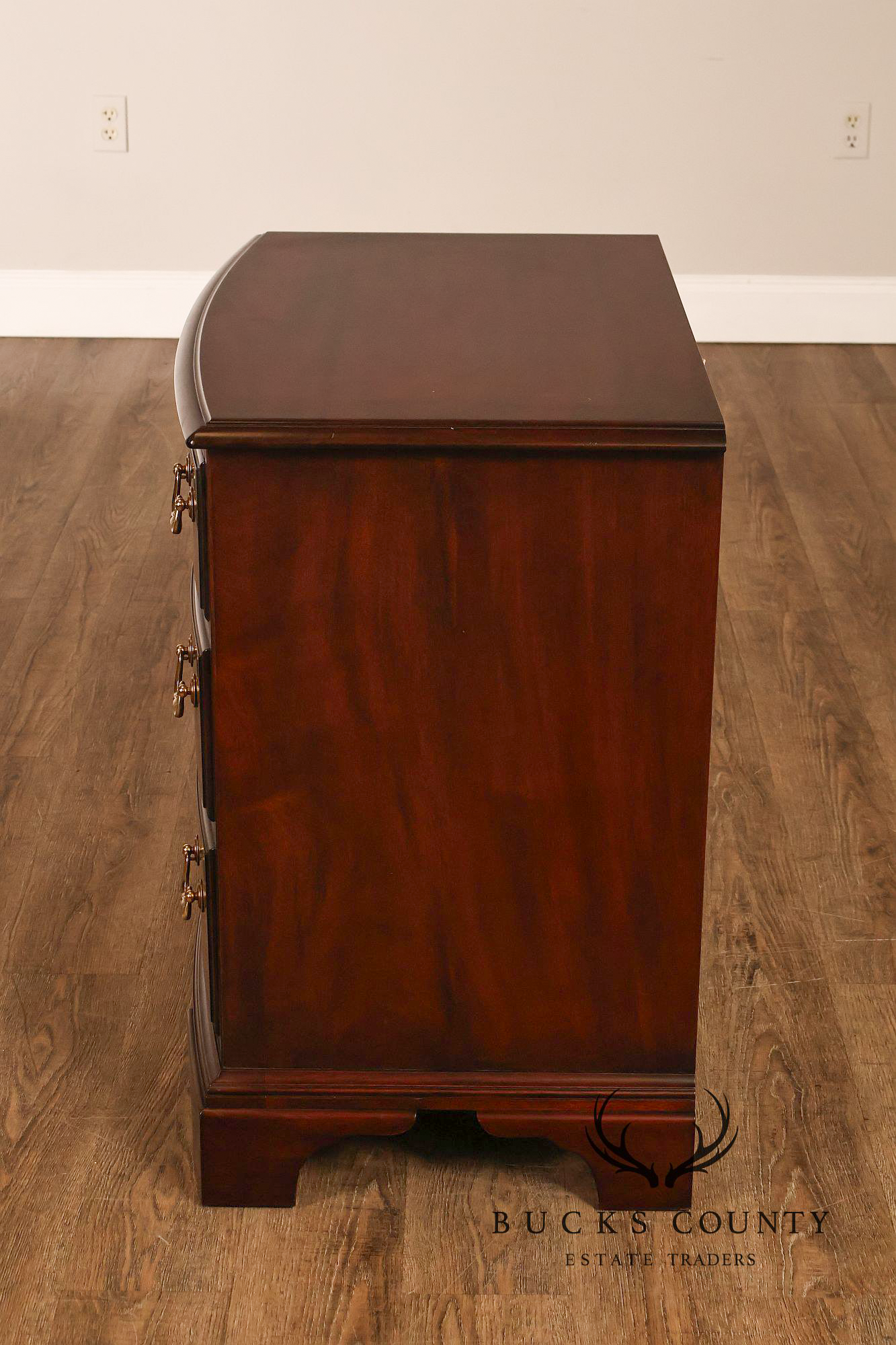 Henkel Harris Chippendale Style Pair Of Mahogany Bowfront Three-Drawer Nightstands