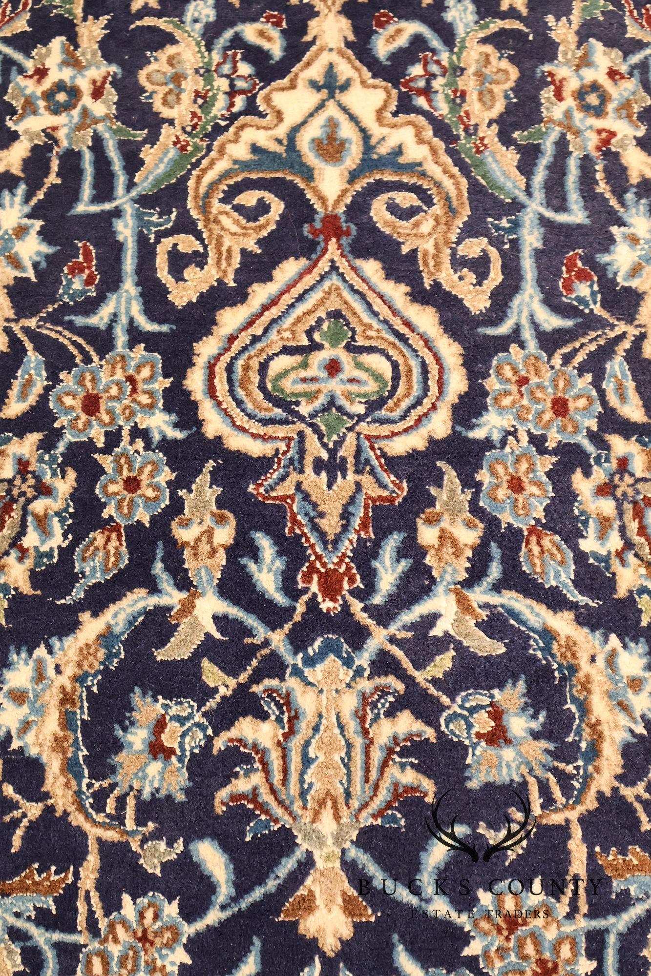 Handwoven Wool Curvilinear Medallion 6.4' x 10.75' Rug