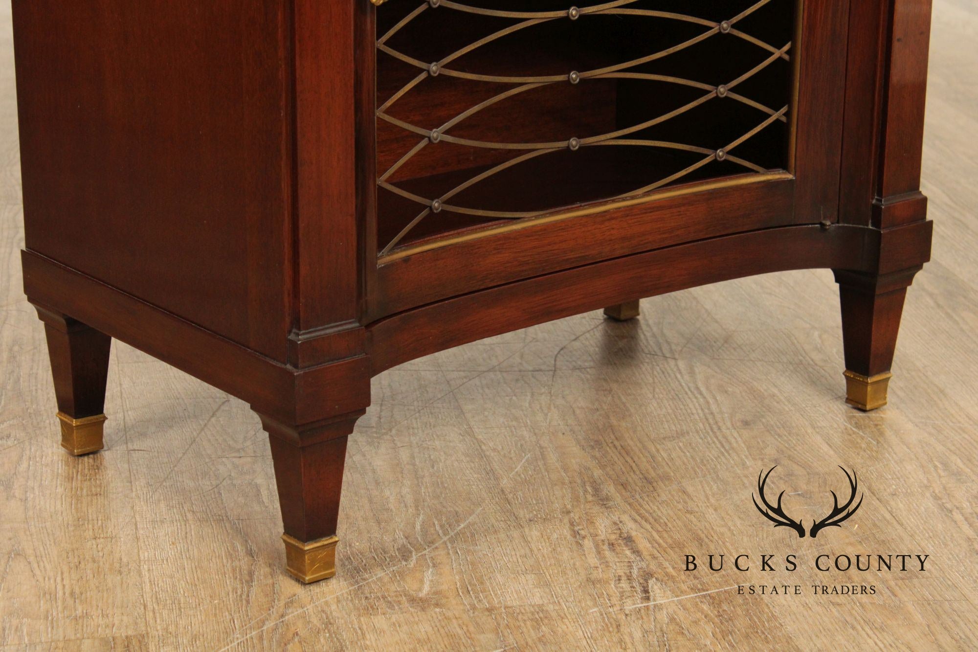 Regency Style Quality Vintage Pair of Mahogany Nightstands With Brass Accents