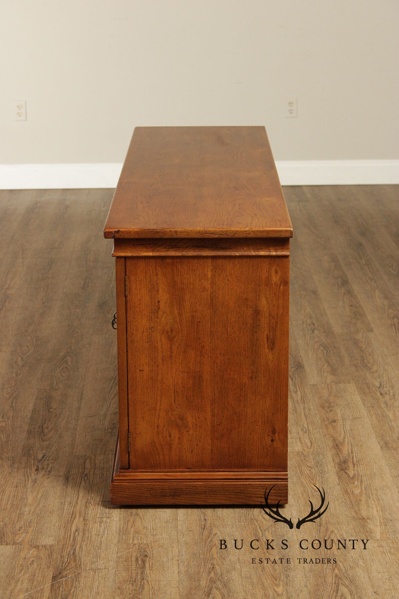 Henredon Artefacts Collection Oak Sideboard Credenza