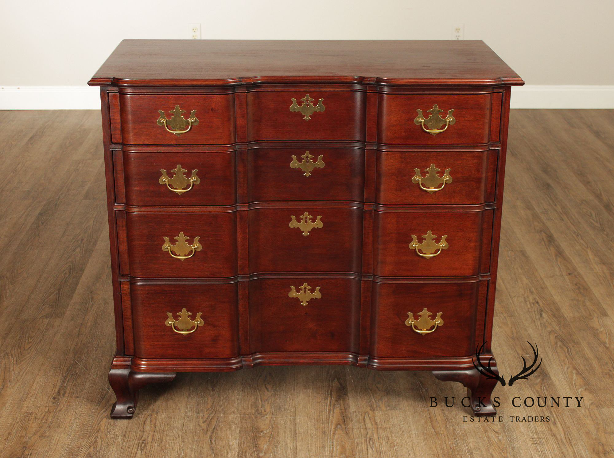 Kindel Chippendale Style Mahogany Blockfront Chest