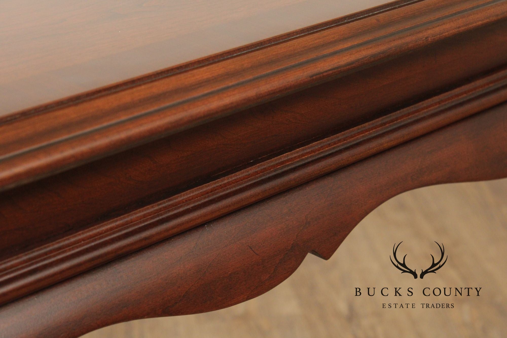 Ethan Allen Queen Anne Style Cherry Console Table