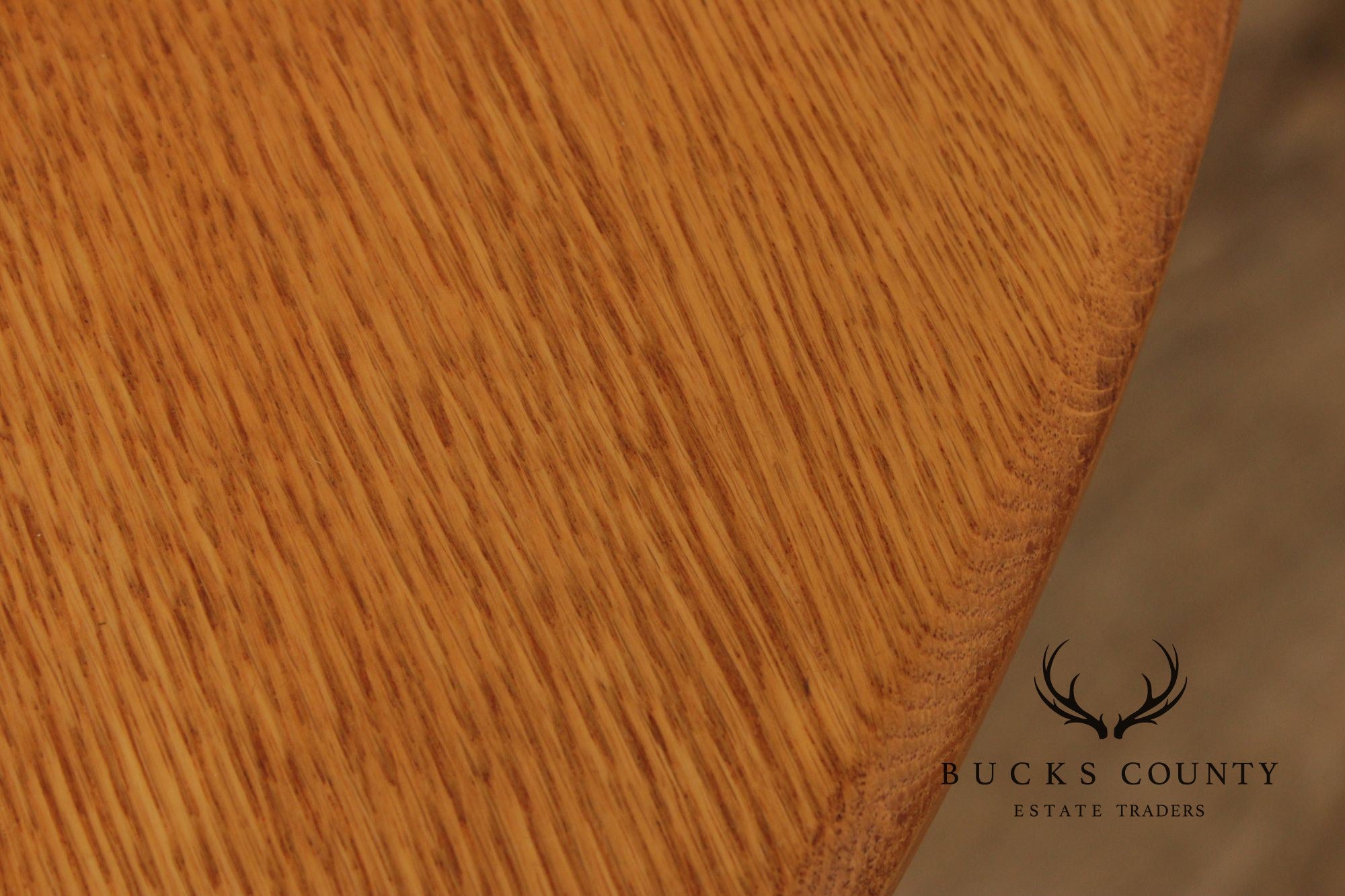 Solid Oak Round Expandable Pedestal Dining Table