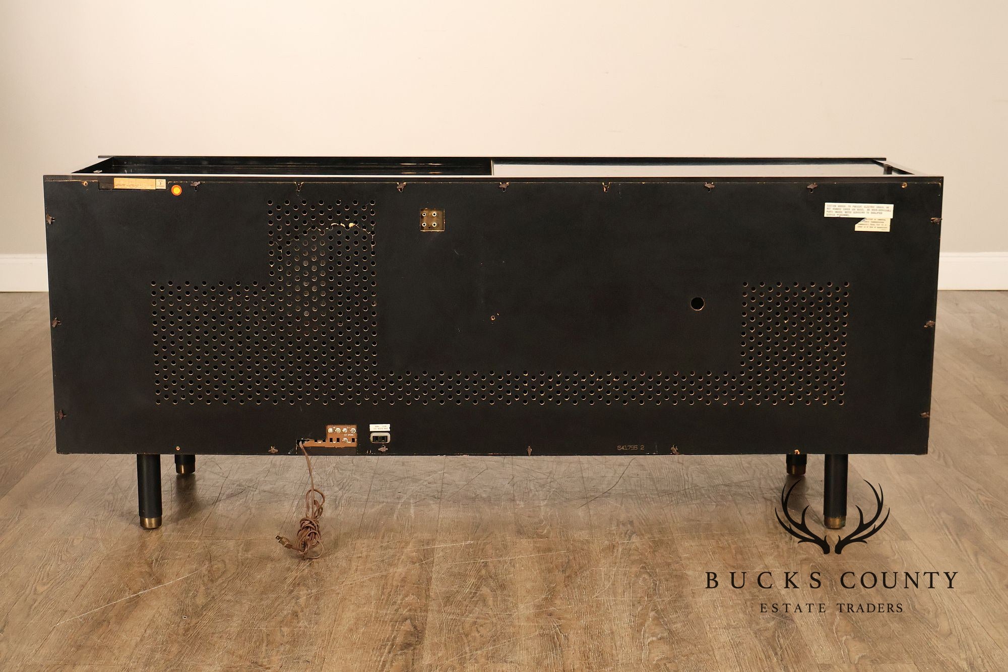 Magnavox Ebony Asian Influence Stereo Turntable Radio Console Table