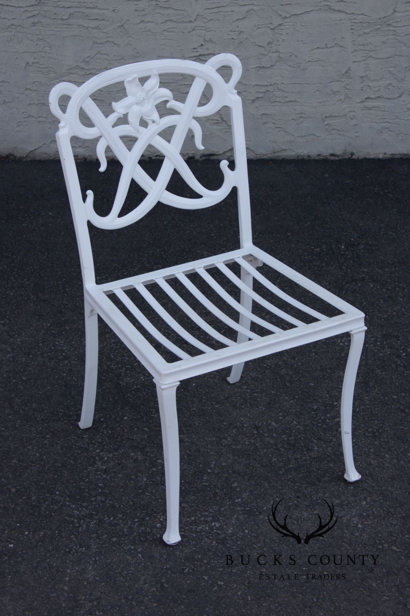 Brown Jordan Set of Eight Cast Aluminum 'Day Lily' Outdoor Dining Chairs