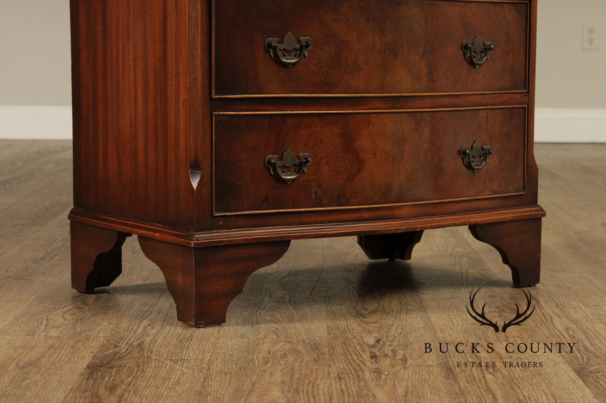 Georgian Style Burlwood English Bachelor Chest Of Drawers
