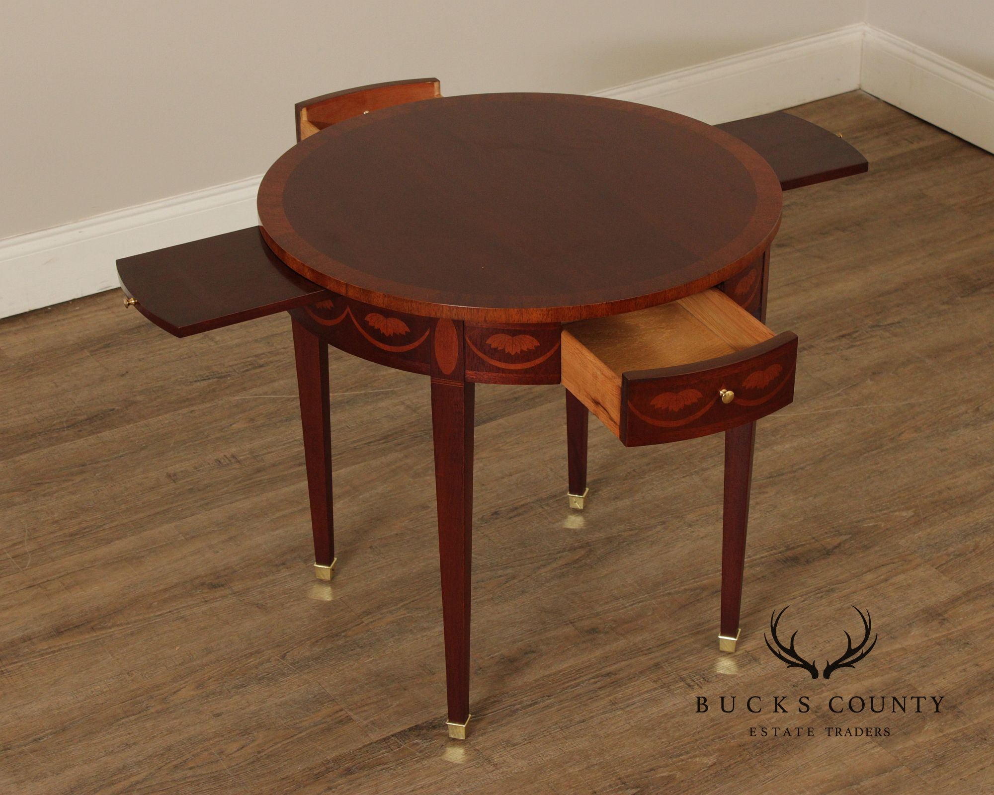 Baker Federal Style Inlaid Mahogany Round occasional Table
