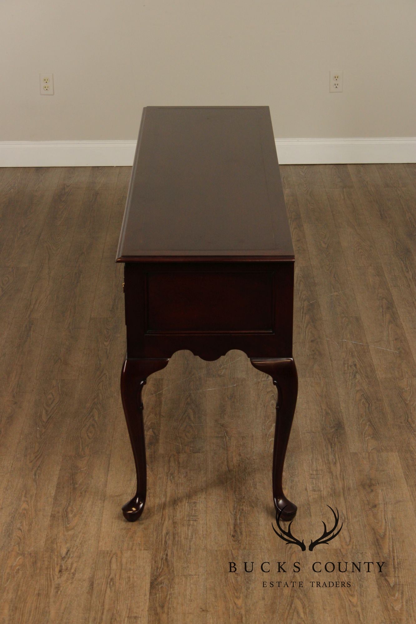 Kindel Queen Anne Style Mahogany Sideboard