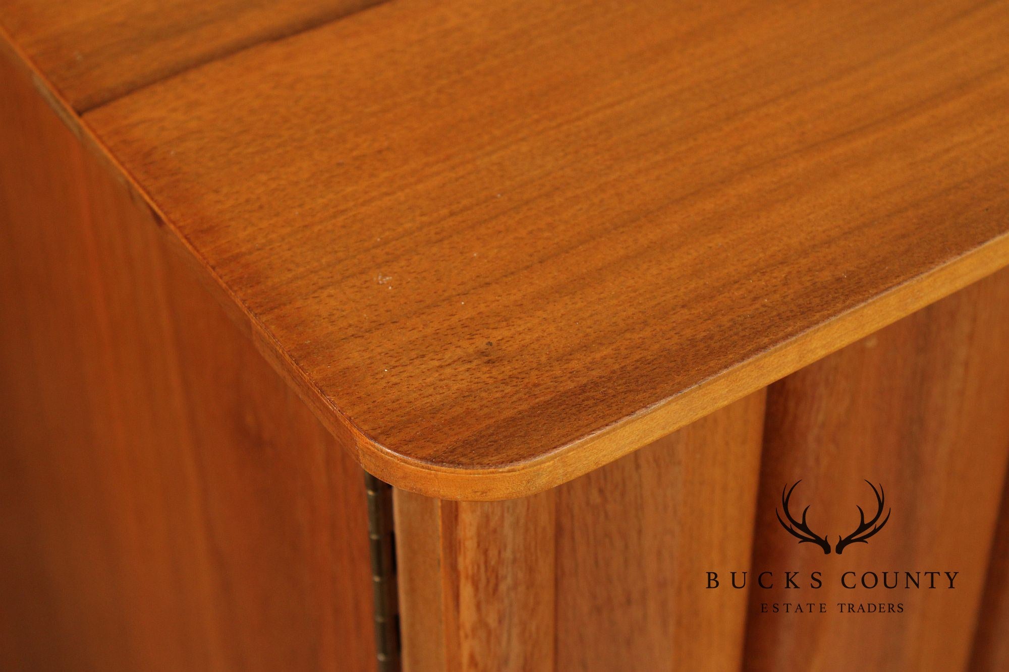 Young Manufacturing Mid Century Modern Walnut Long Dresser