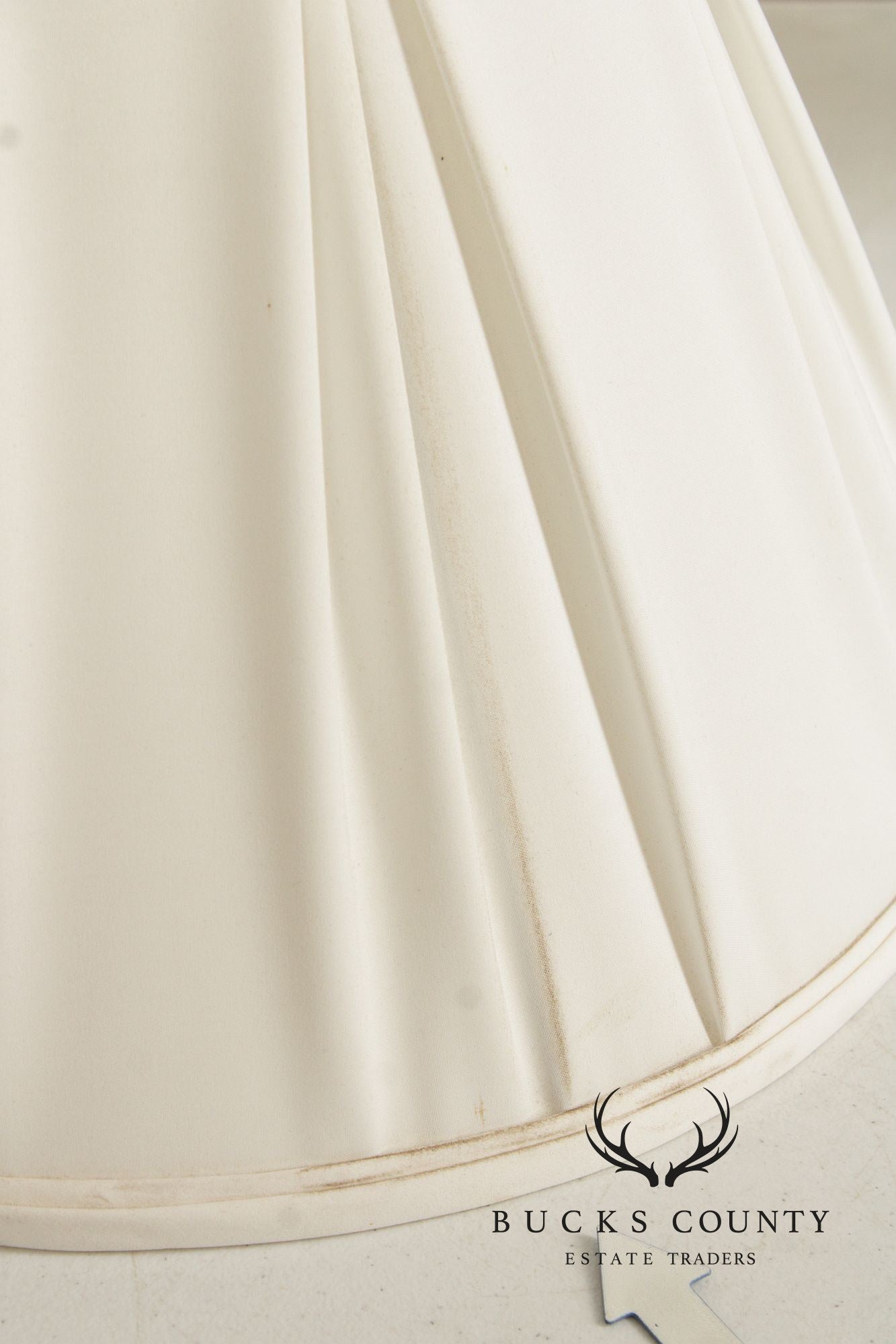Ethan Allen Amber Glass Urn Table Lamp
