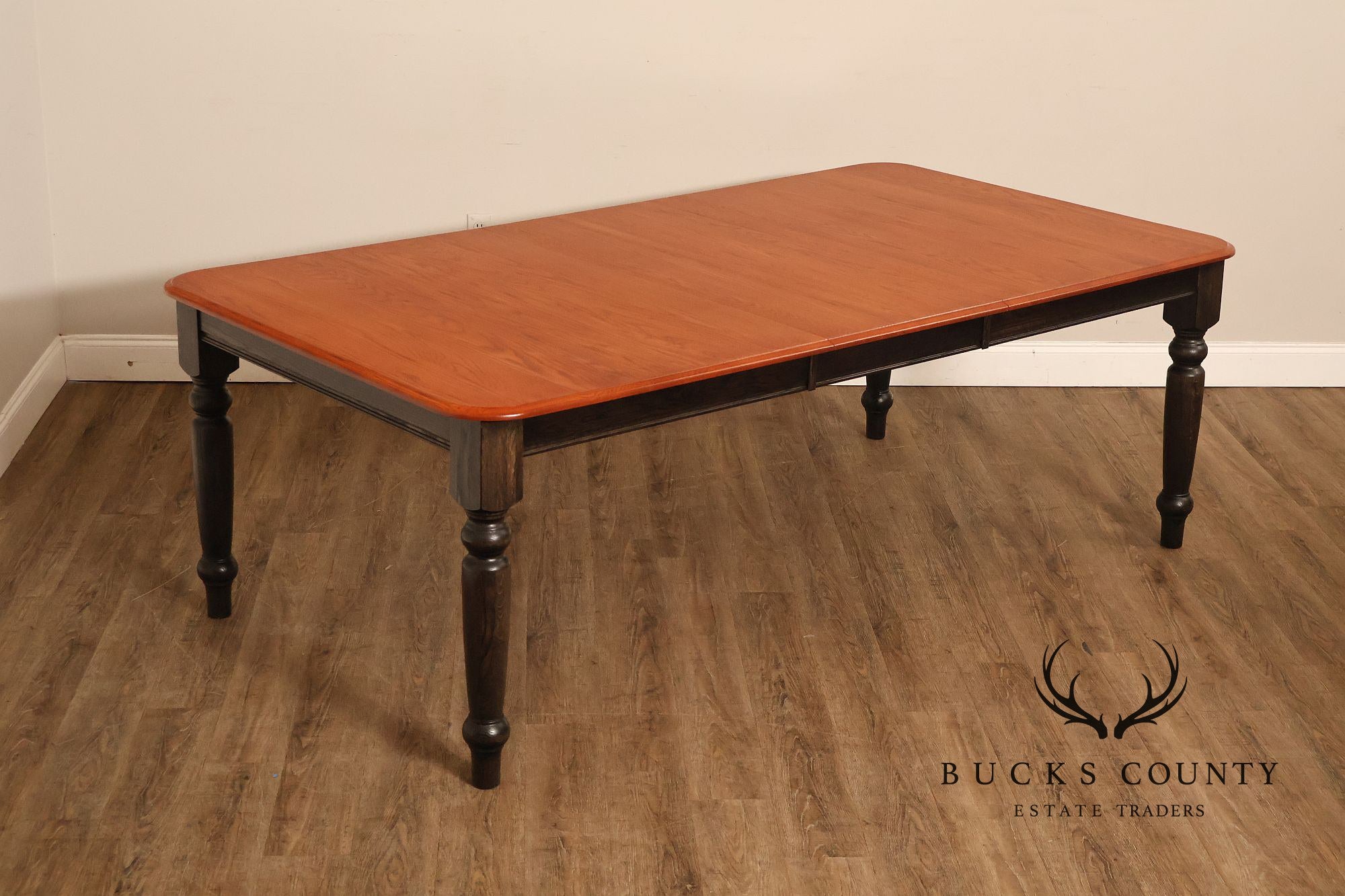 Farmhouse Style Oak Expandable Dining Table