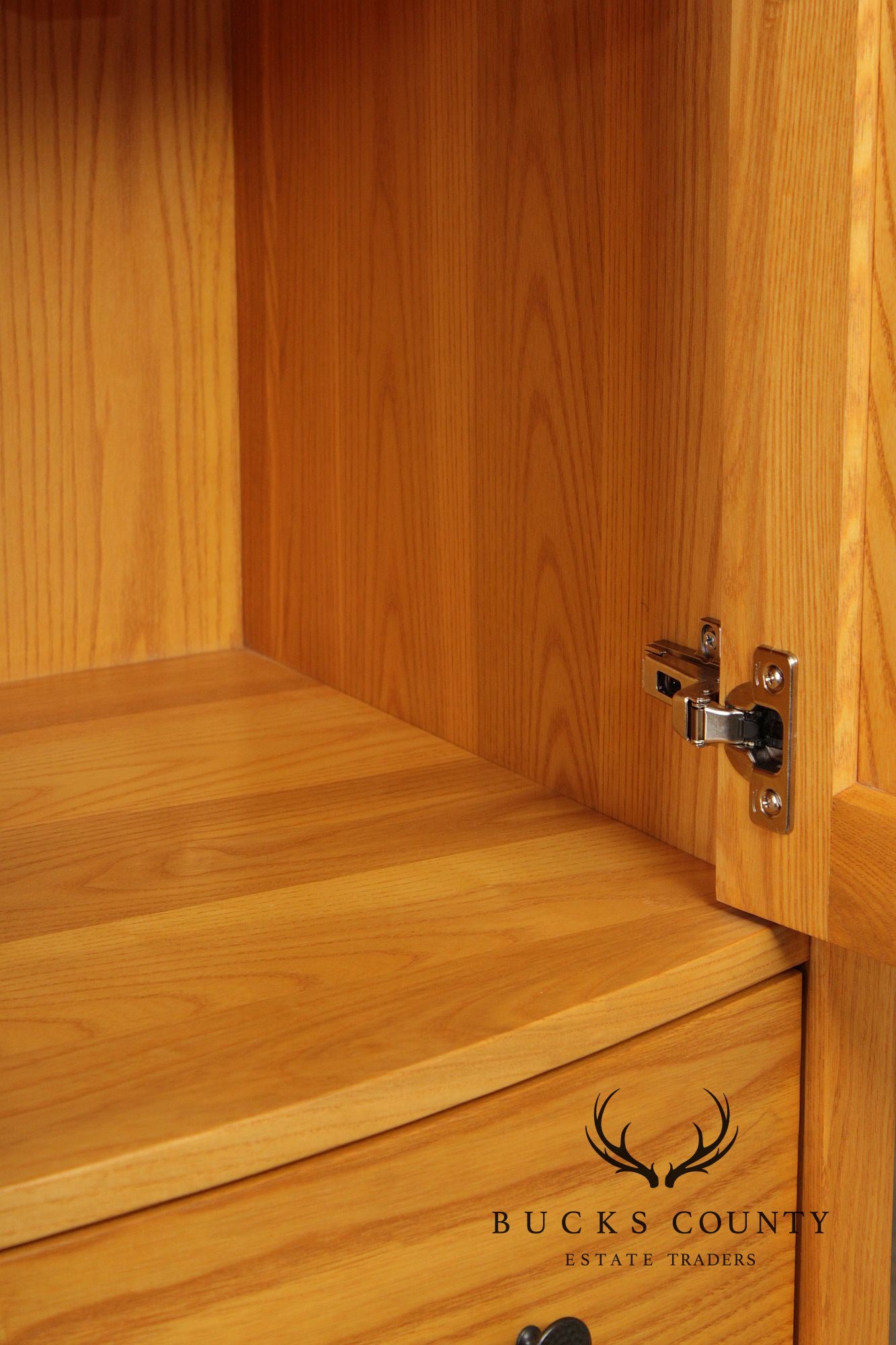 Pompanoosuc Mills Oak 'Chelsea' Tall Dresser
