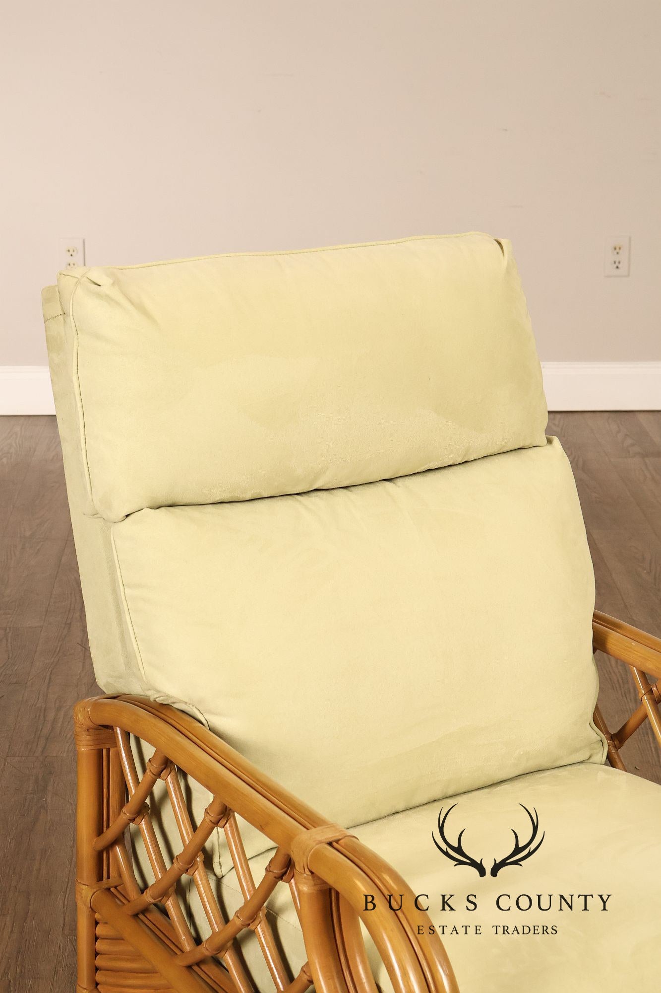 TradeWinds Rattan Reclining Lounge Chair