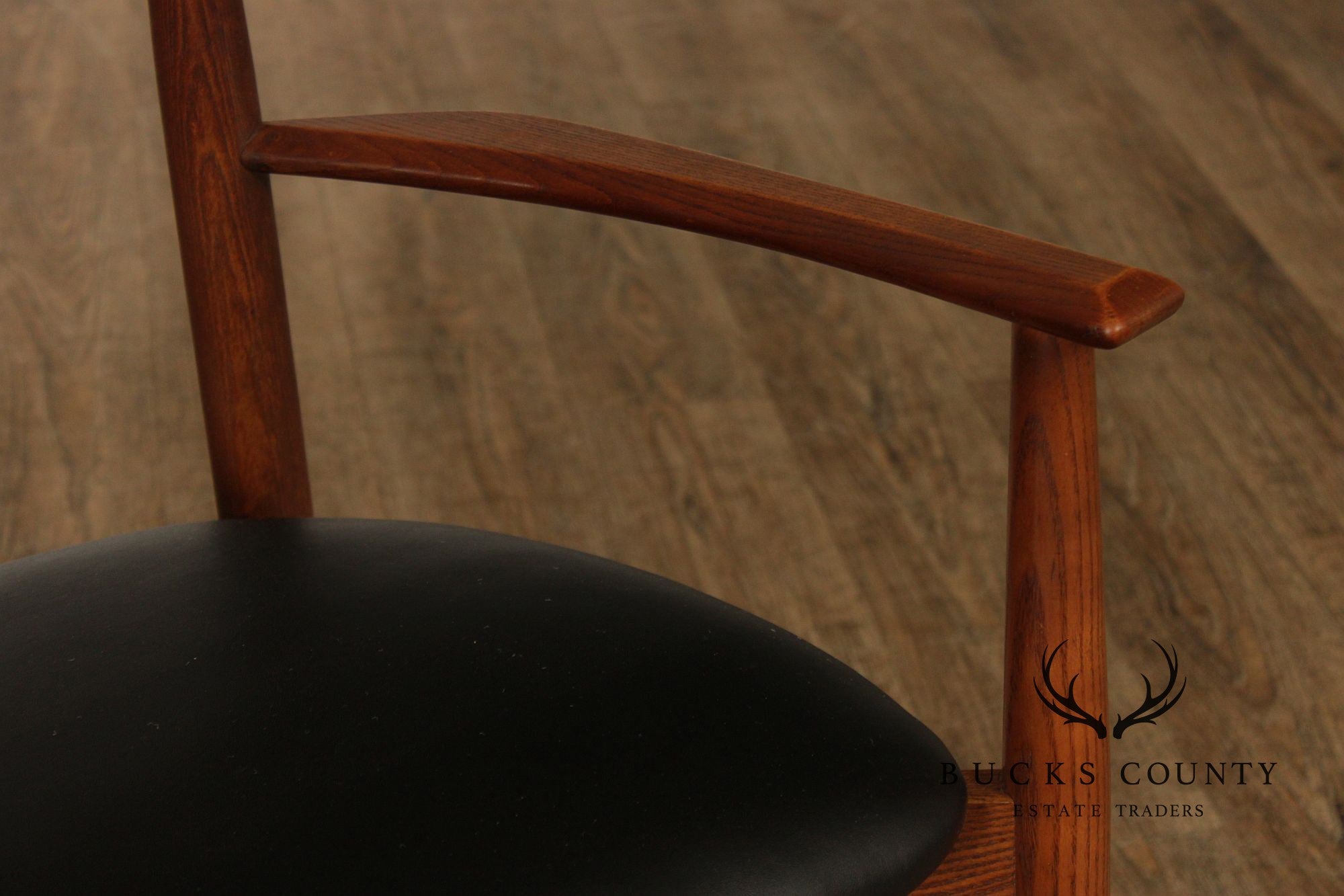 Stanley Furniture Mid Century Modern Walnut Set Of Six Dining Chairs