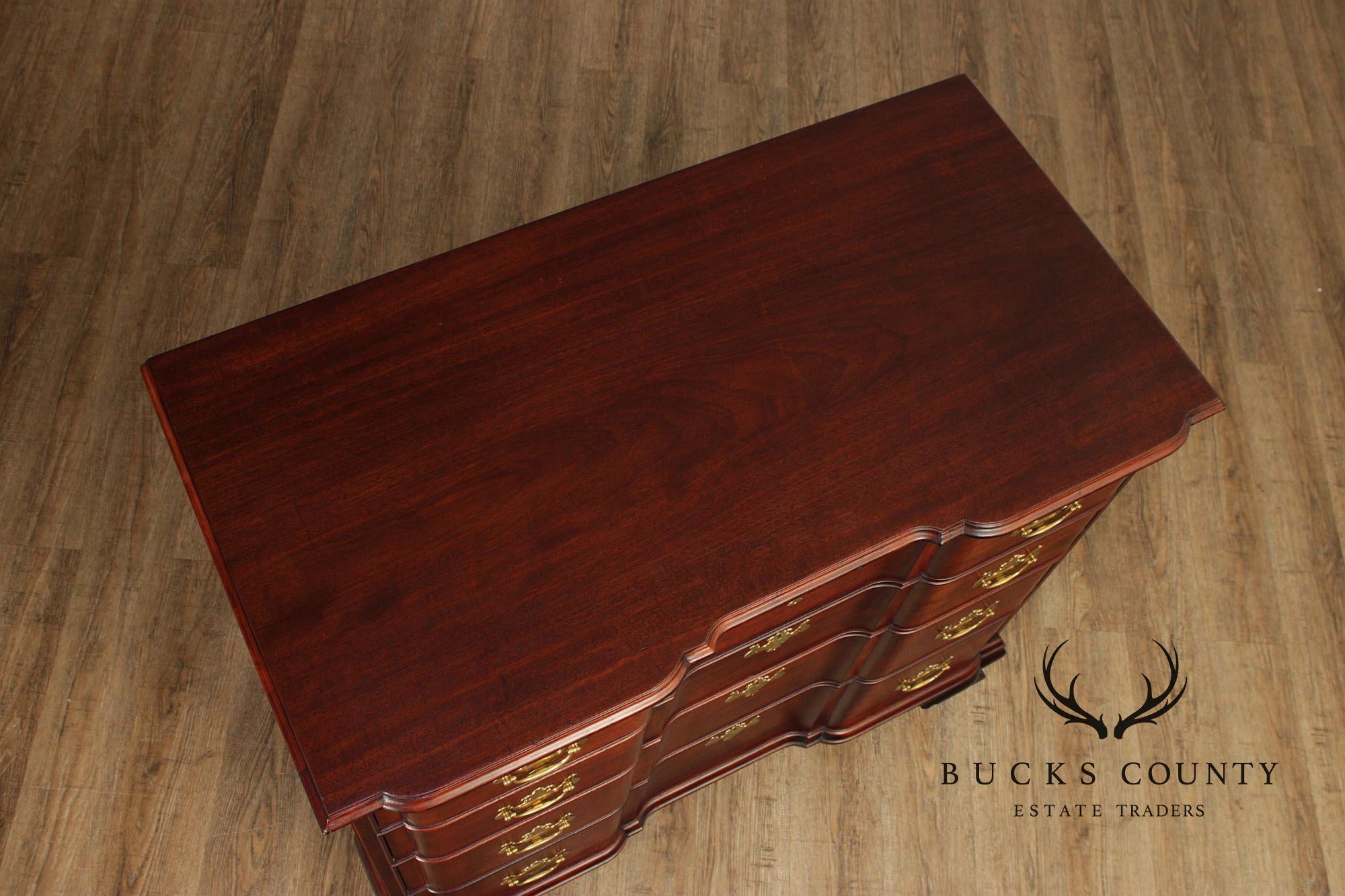 Kindel Chippendale Style Mahogany Blockfront Chest