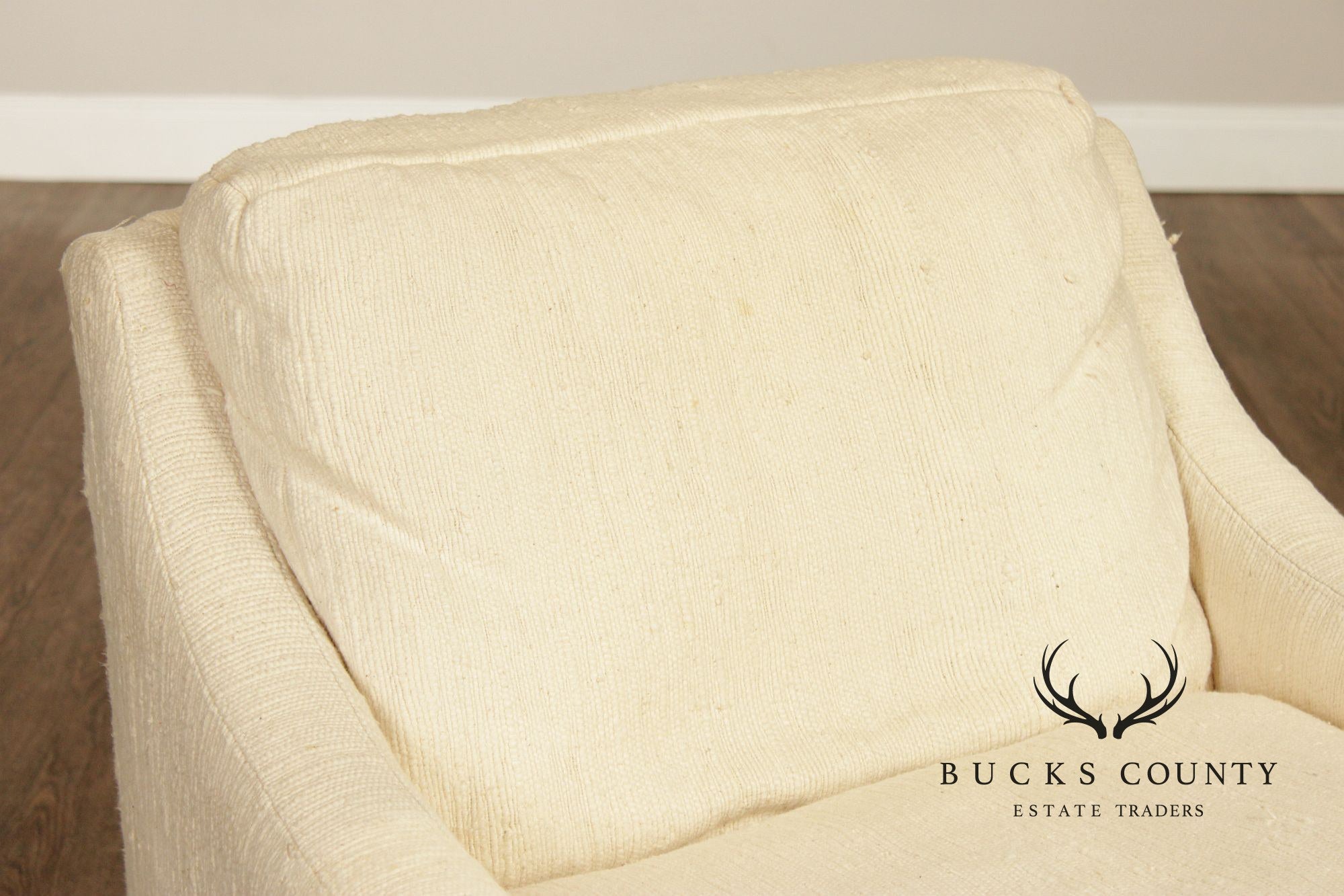 Selig Mid Century Modern Swivel Lounge Chair