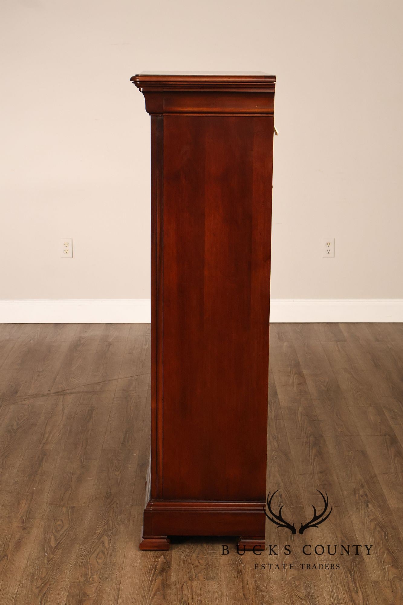 Thomasville Traditional Louis Philippe Style Cherry Lingerie Chest