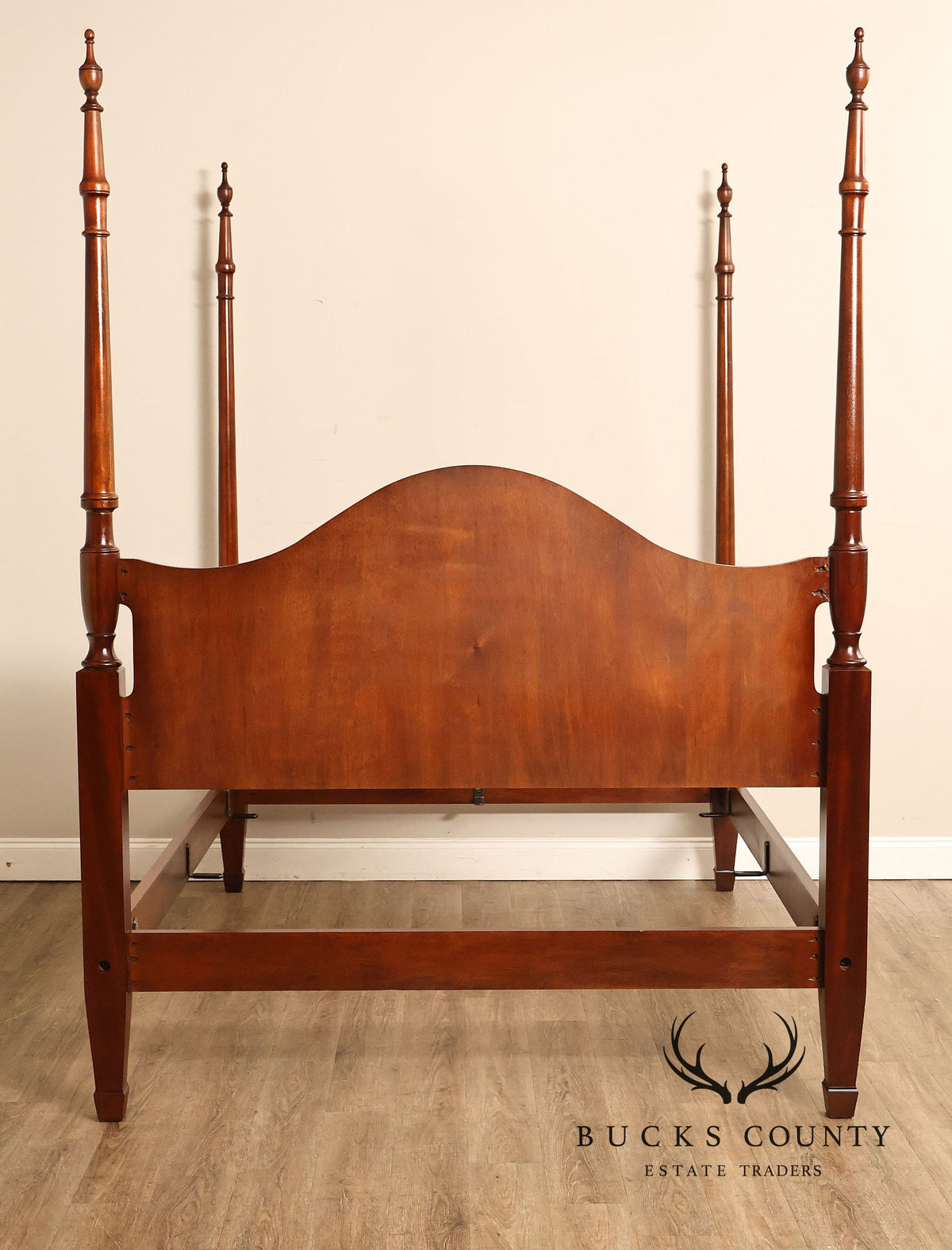 Hickory Chair Co. Georgian Style Queen Size Mahogany Four Poster Bed