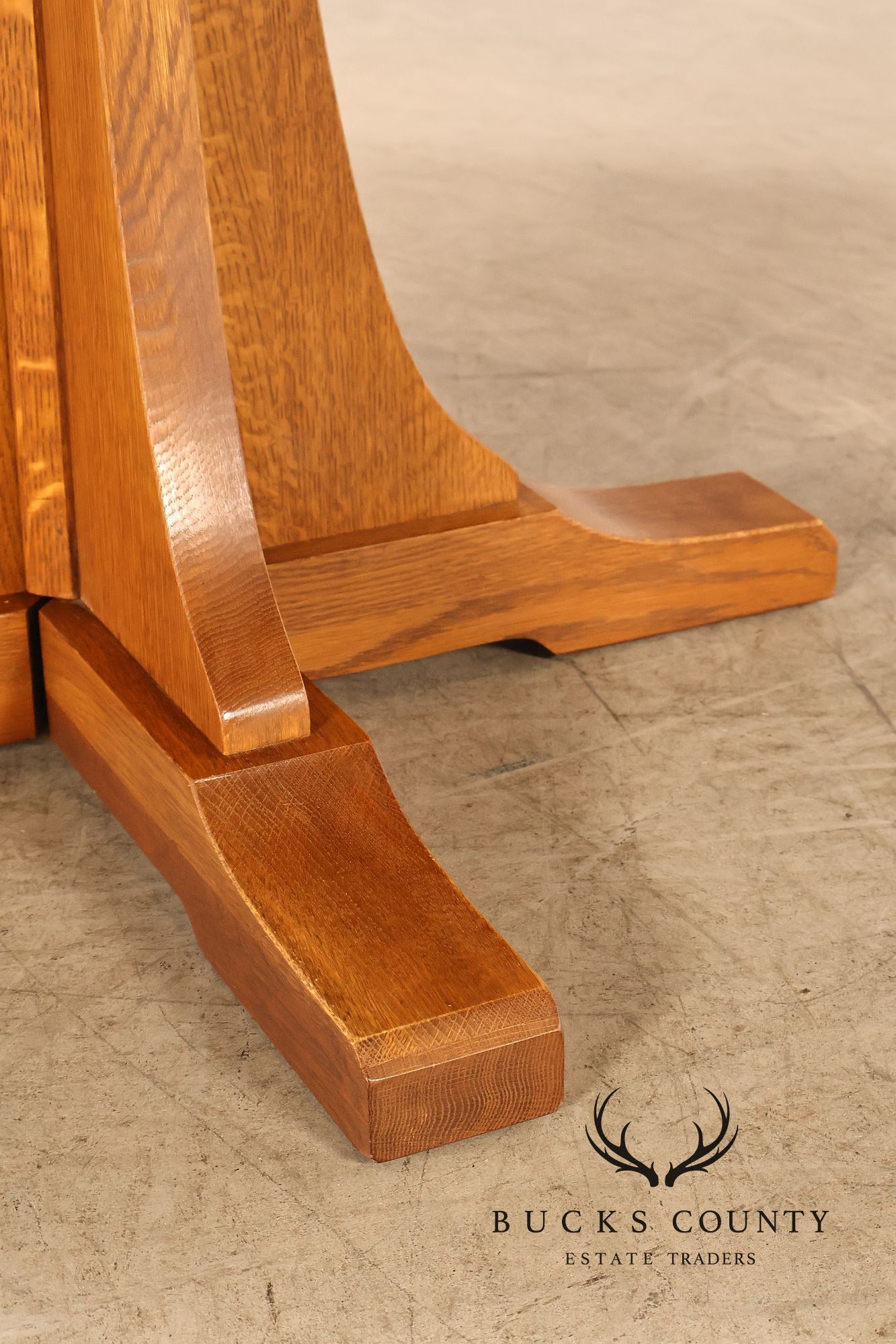 Stickley Mission Collection Round Oak Extension Dining Table With 3 Leaves In 35 Fayetteville Finish