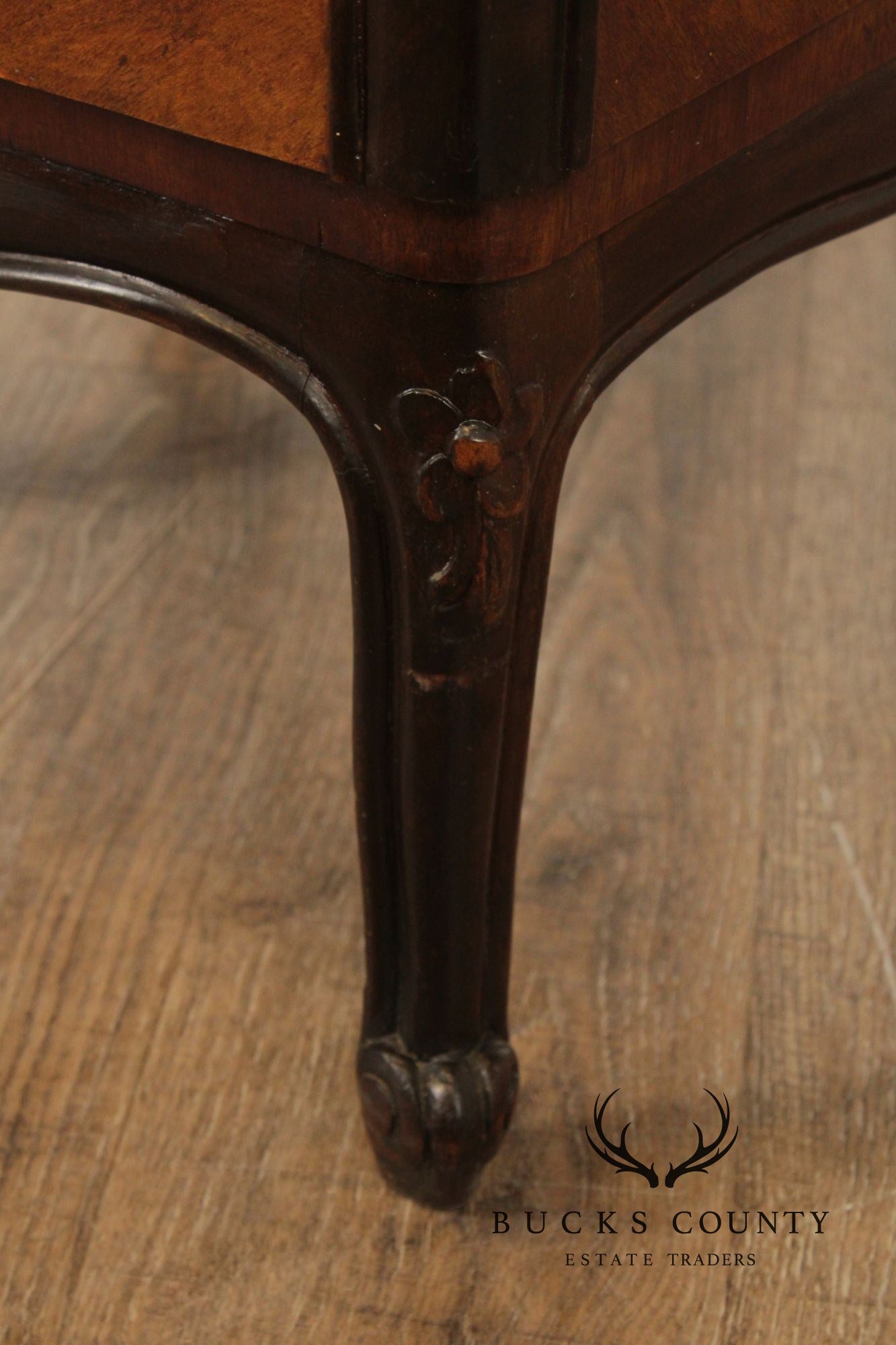 Italian Rococo Style Pair of Marble Top Nightstands