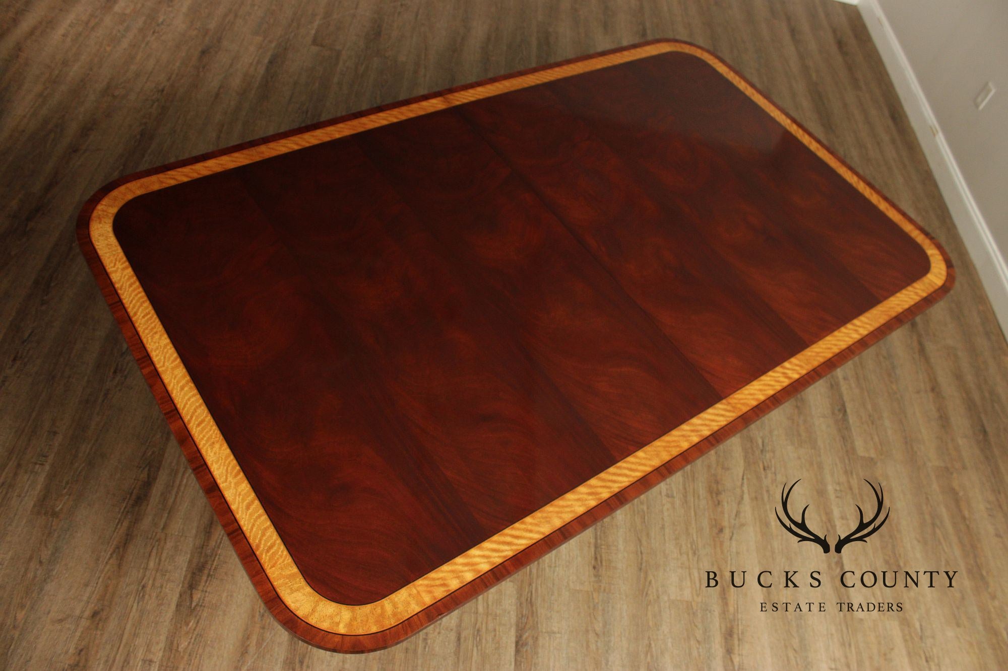 Henredon Natchez Mahogany Double Pedestal Dining Table With Three Leaves