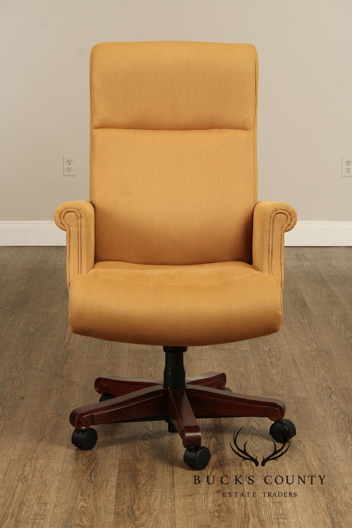 Traditional Executive Office Chair