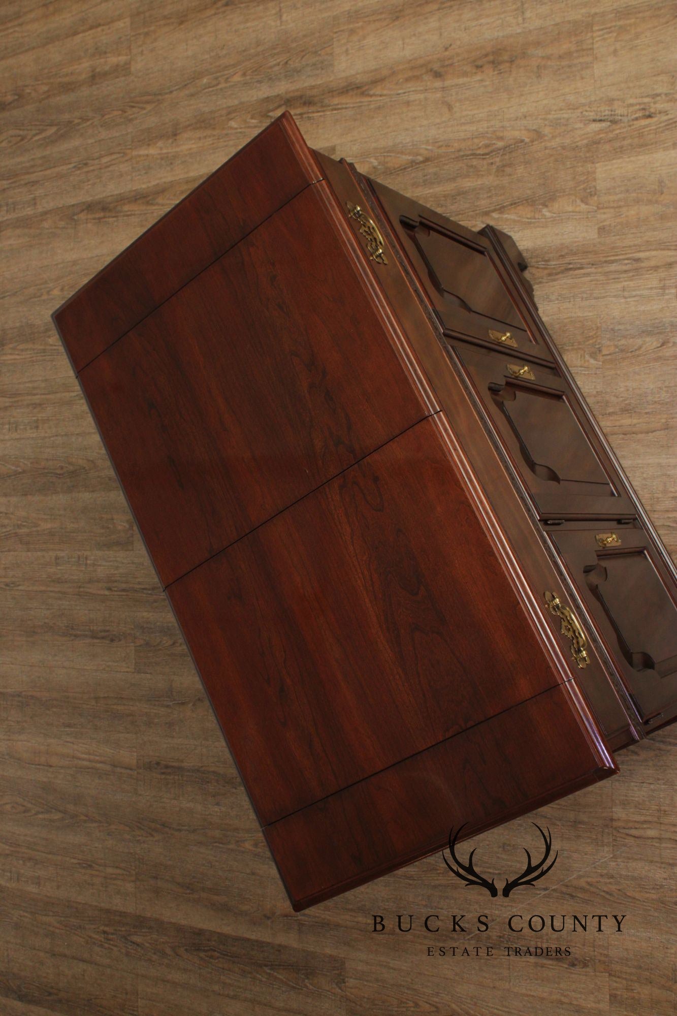 Ethan Allen Georgian Style Cherry Top Server