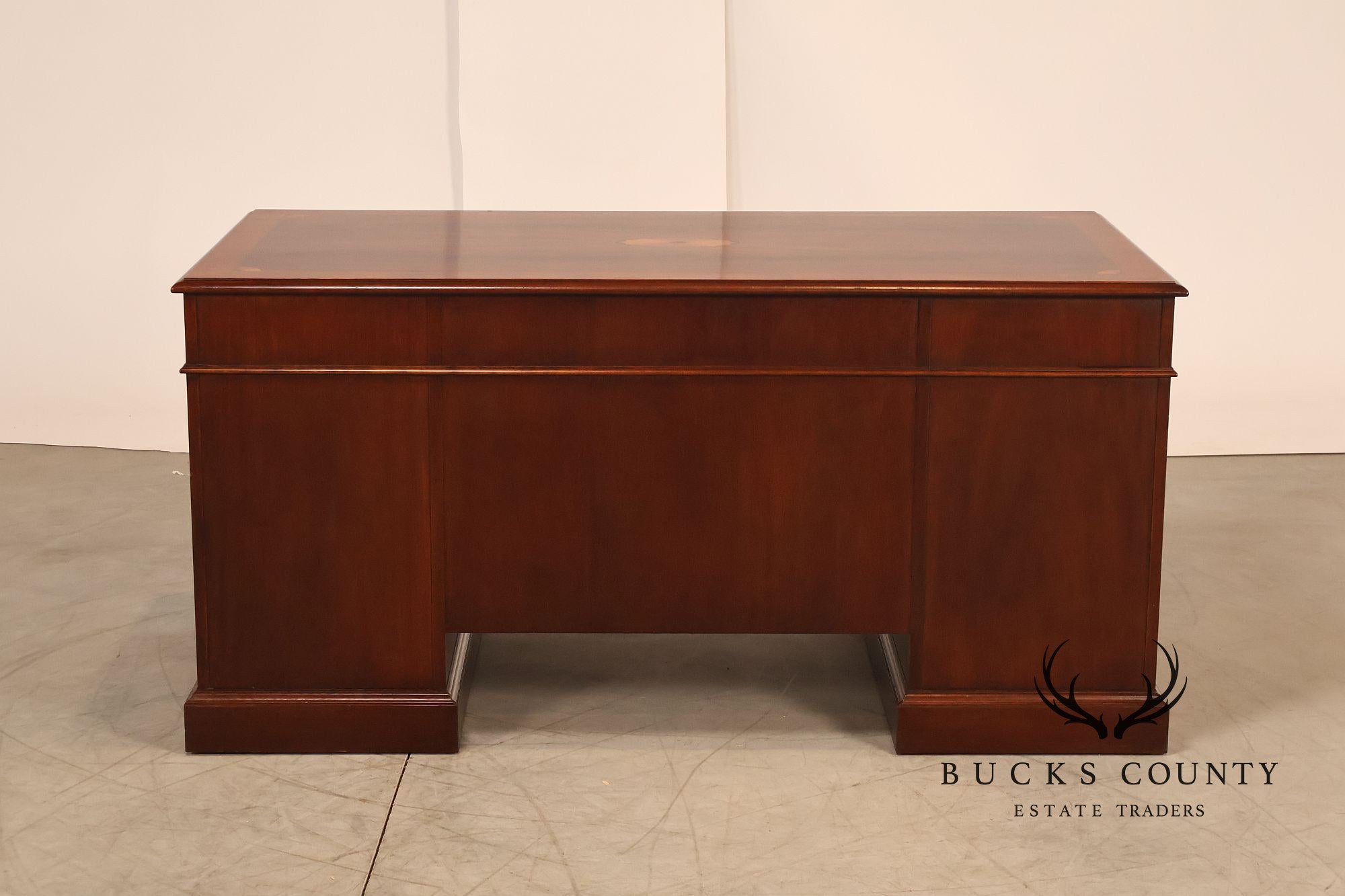 Hekman Federal Style Inlaid Mahogany Executive Desk
