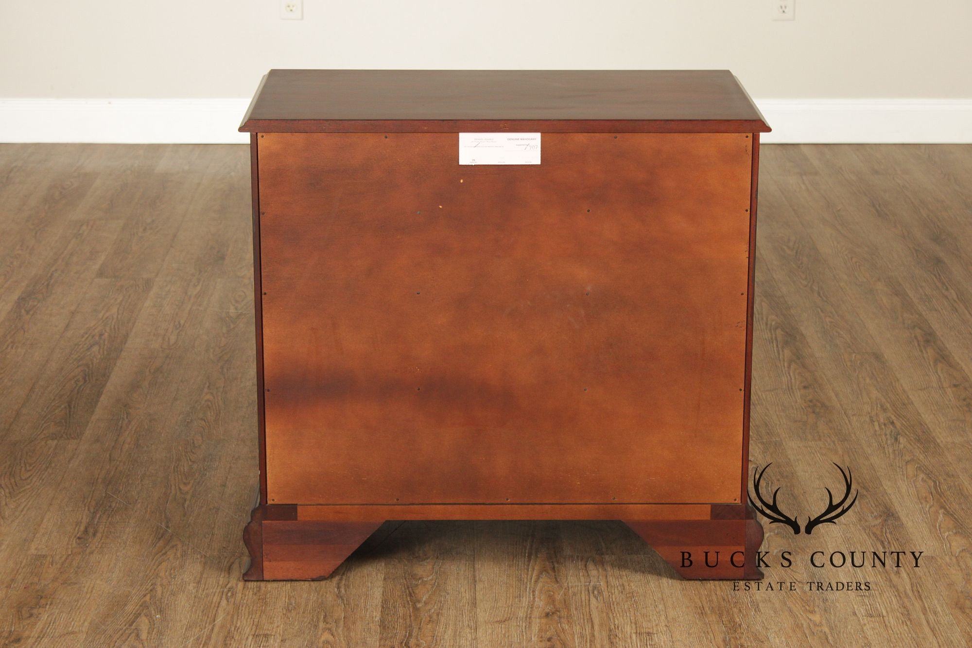 Henkel Harris Georgian Style Pair of Mahogany Nightstands