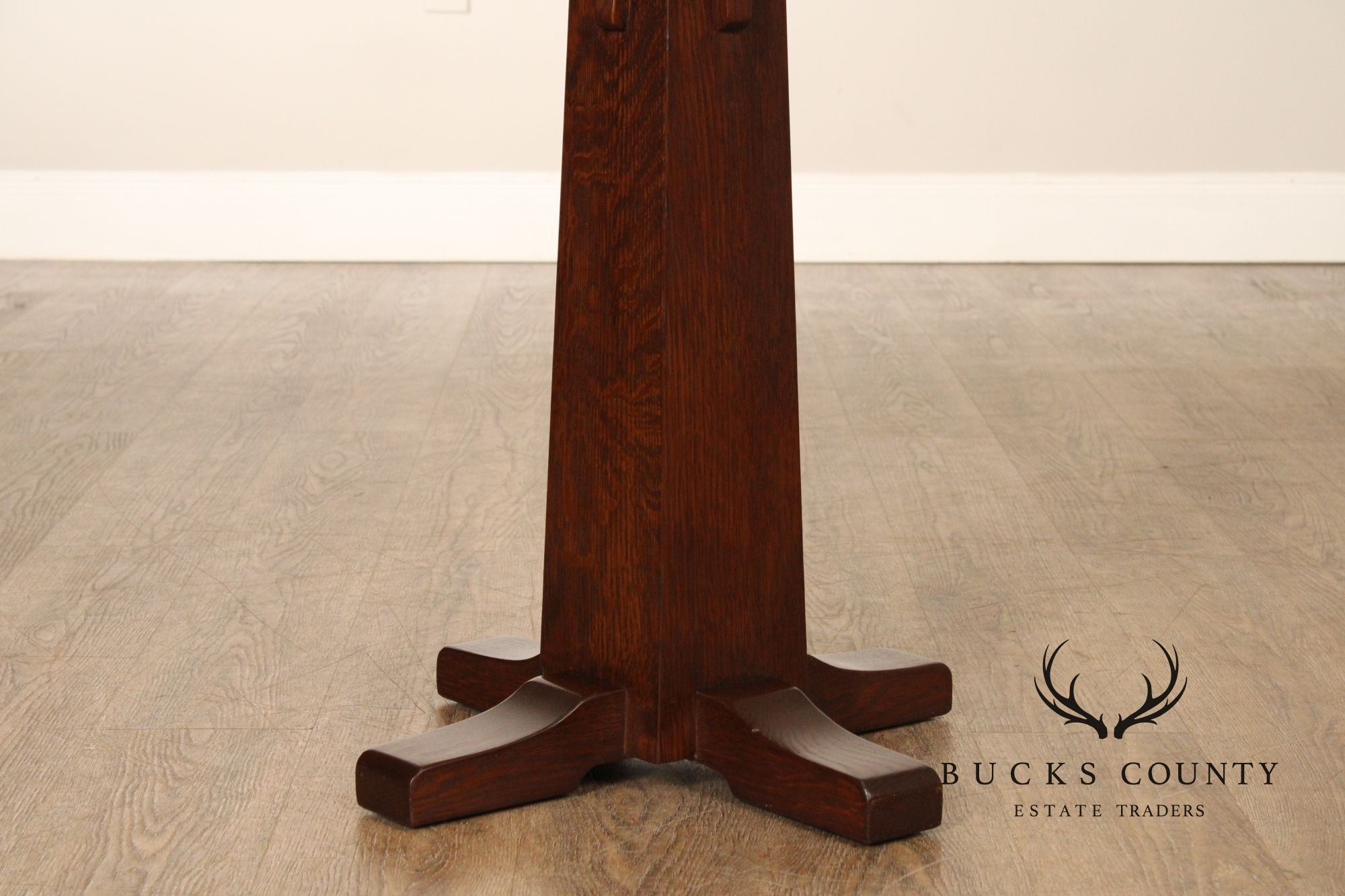Stickley Mission Collection Oak Pedestal