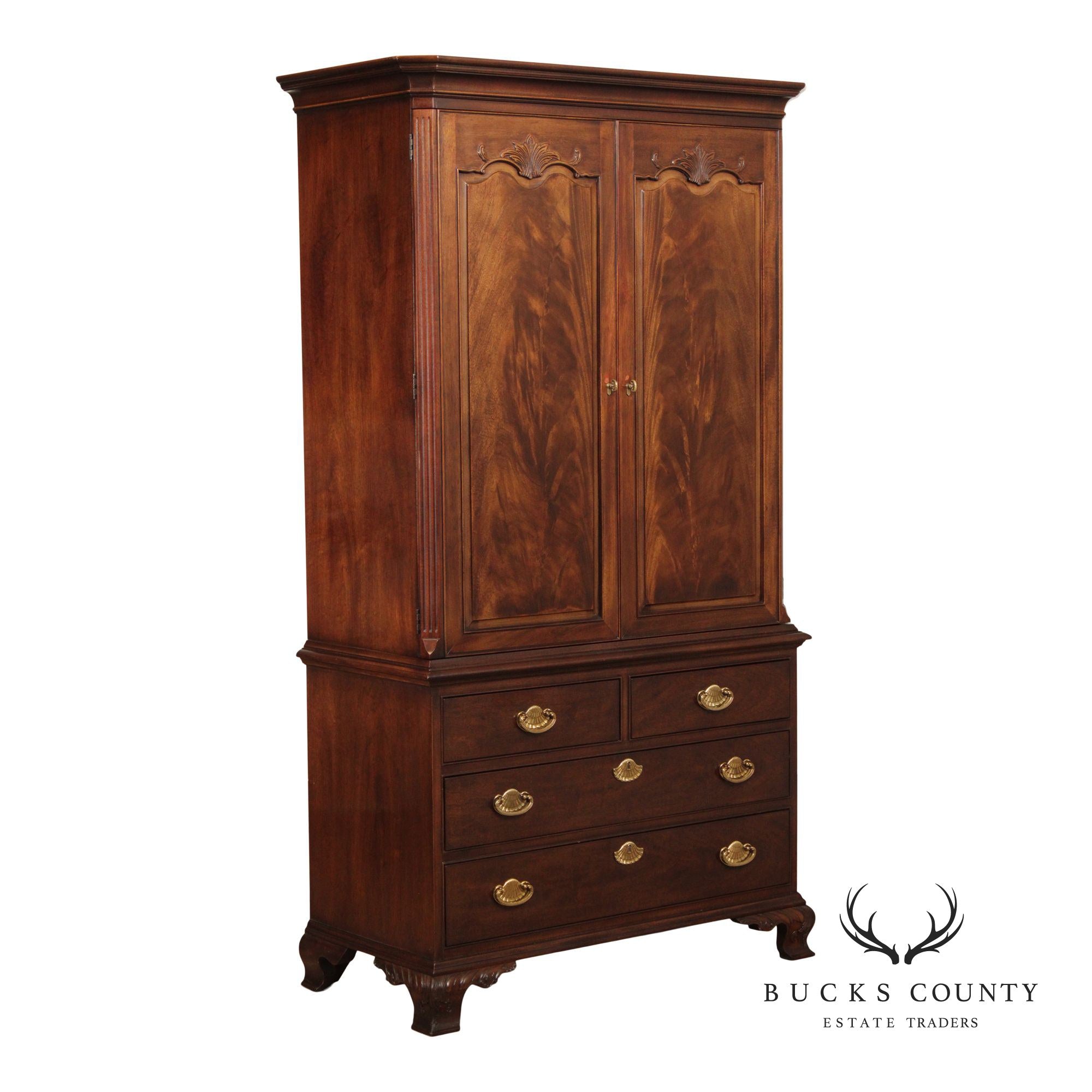 Henredon Georgian Style Mahogany Armoire