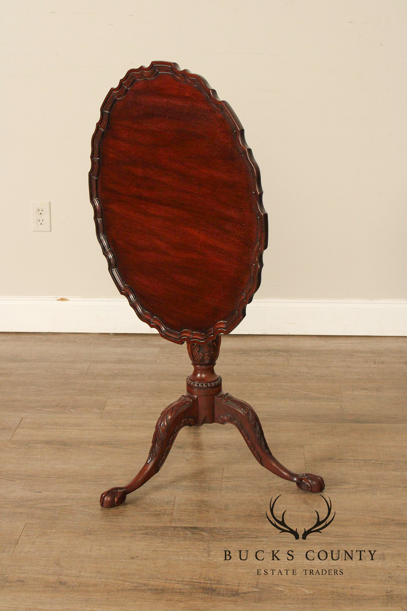 Henkel Harris Chippendale Style Mahogany Tilt Top Tea Table