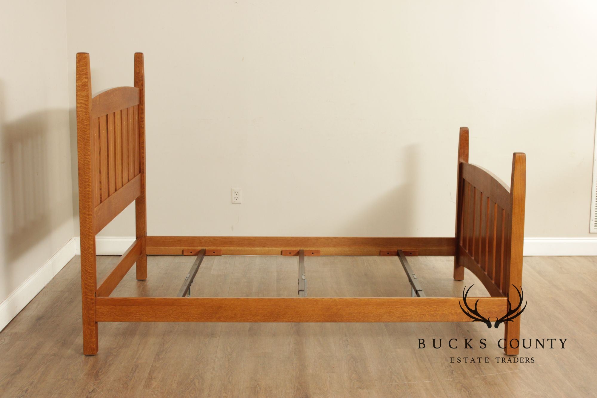 Stickley Mission Collection Harvey Ellis Inlaid Oak Queen Bed