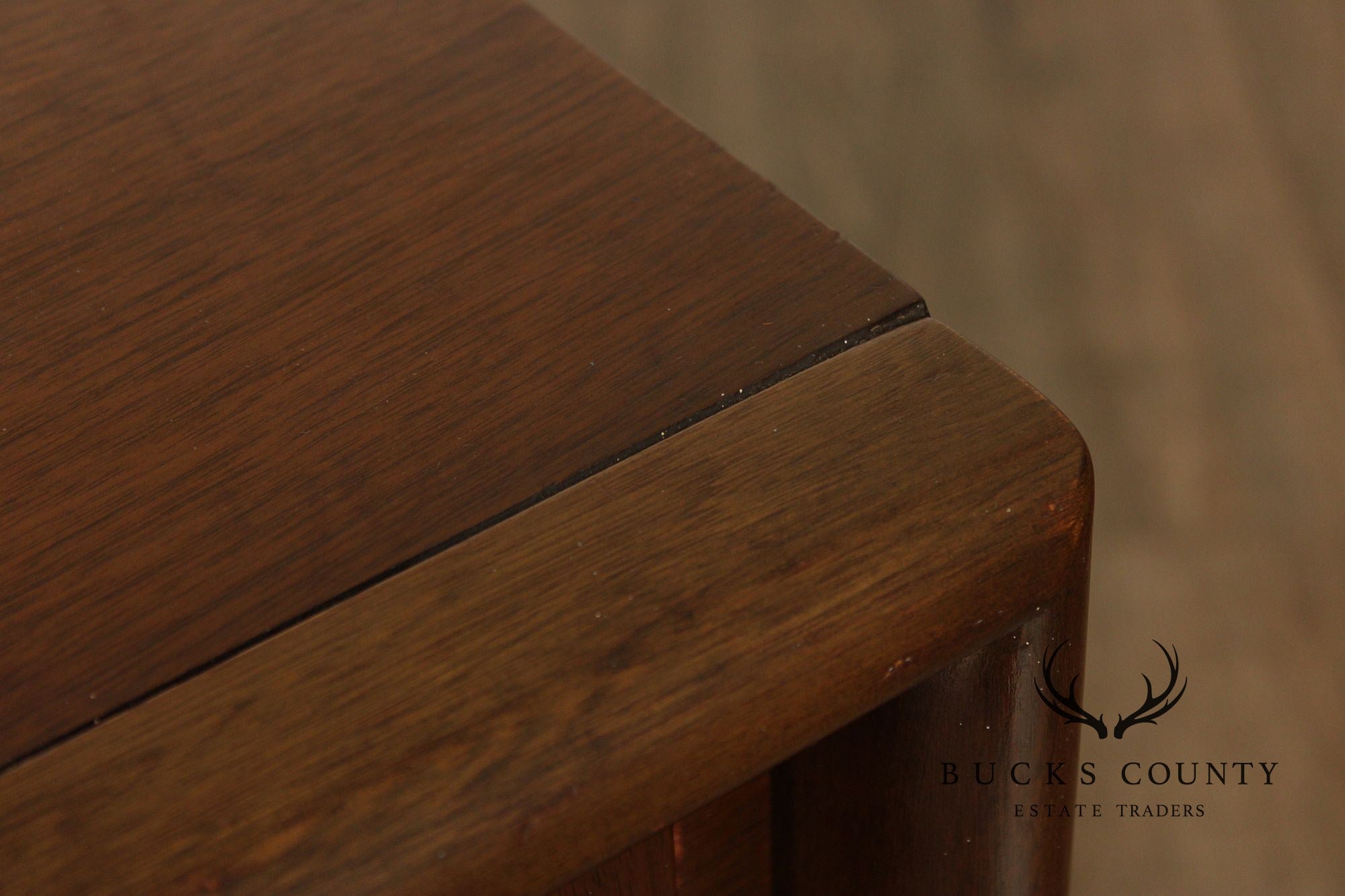 United Furniture Mid-Century Modern Walnut Diamond Front 9-Drawer Dresser