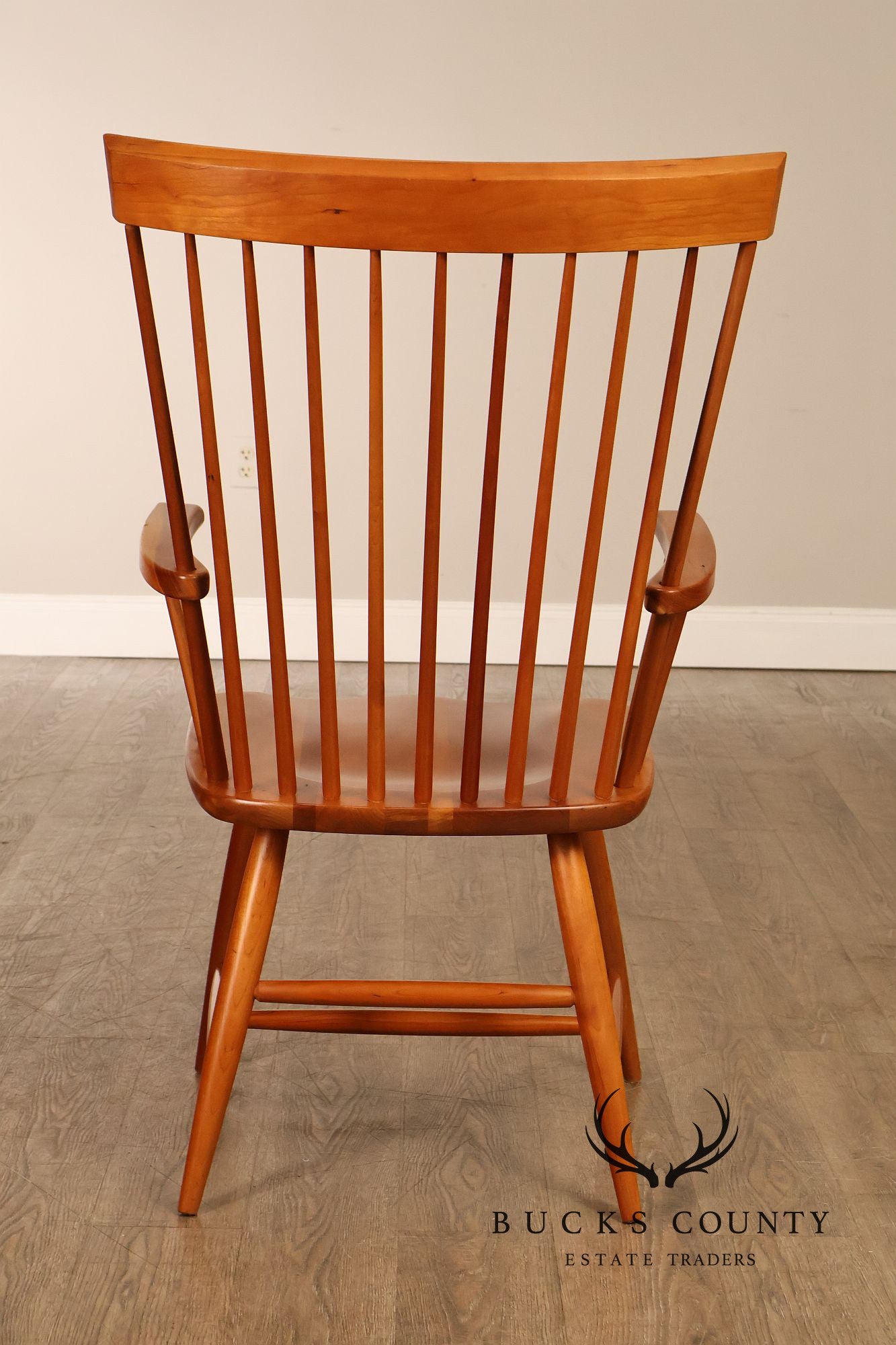 Pompanoosuc Mills Set Of Four Windsor Style Cherry Dining Chairs