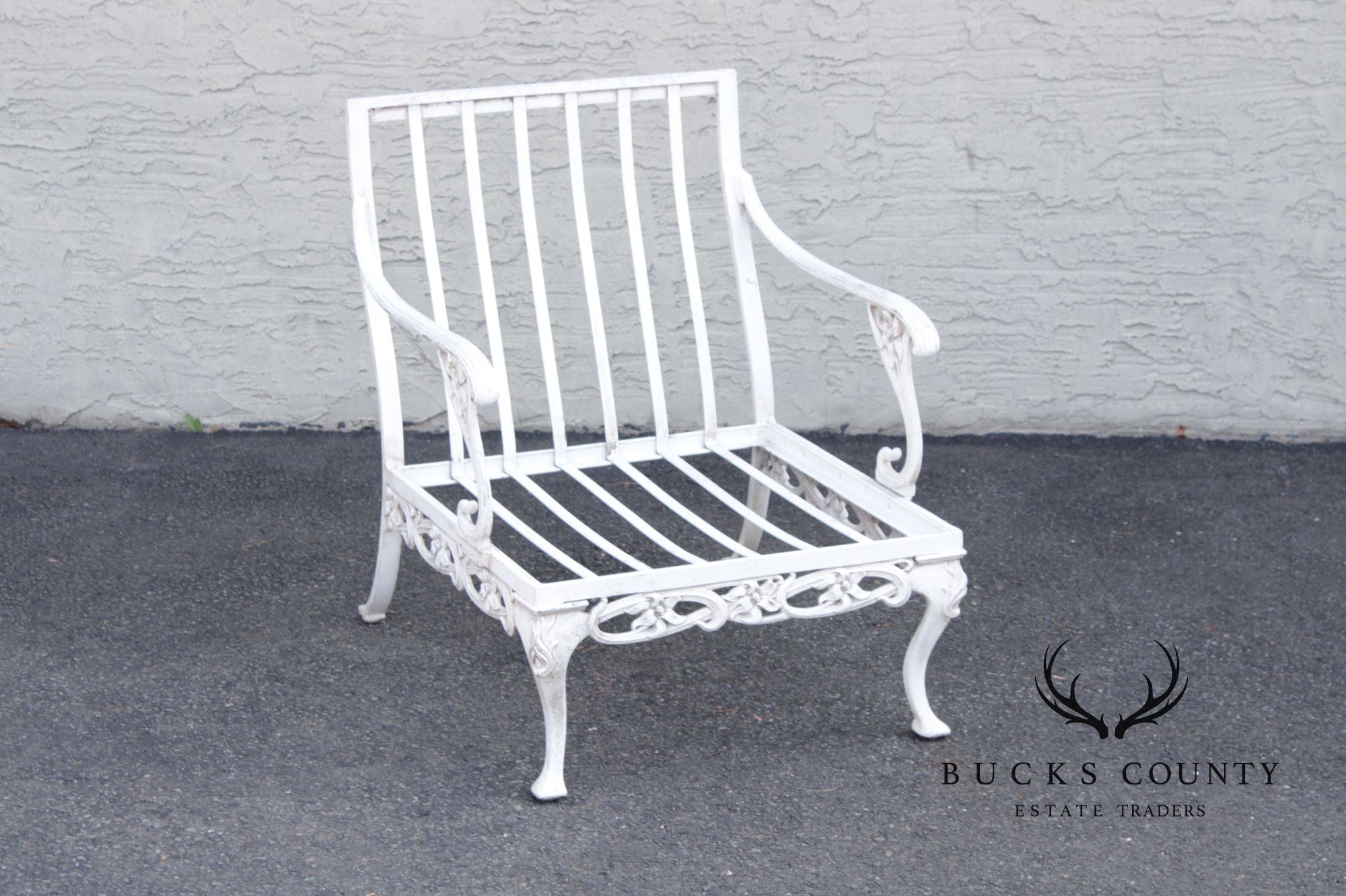 BROWN JORDAN CAST ALUMINUM 'DAY LILY' OUTDOOR PATIO LOUNGE CHAIR WITH OTTOMAN