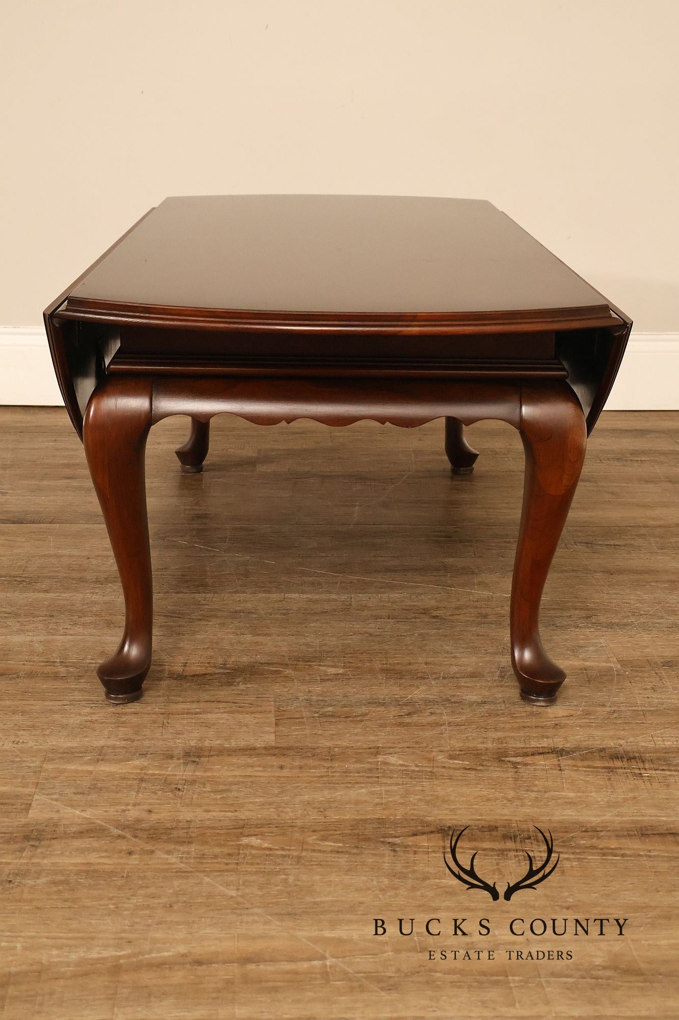 Ethan Allen Queen Anne Style Cherry Drop Leaf Coffee Table