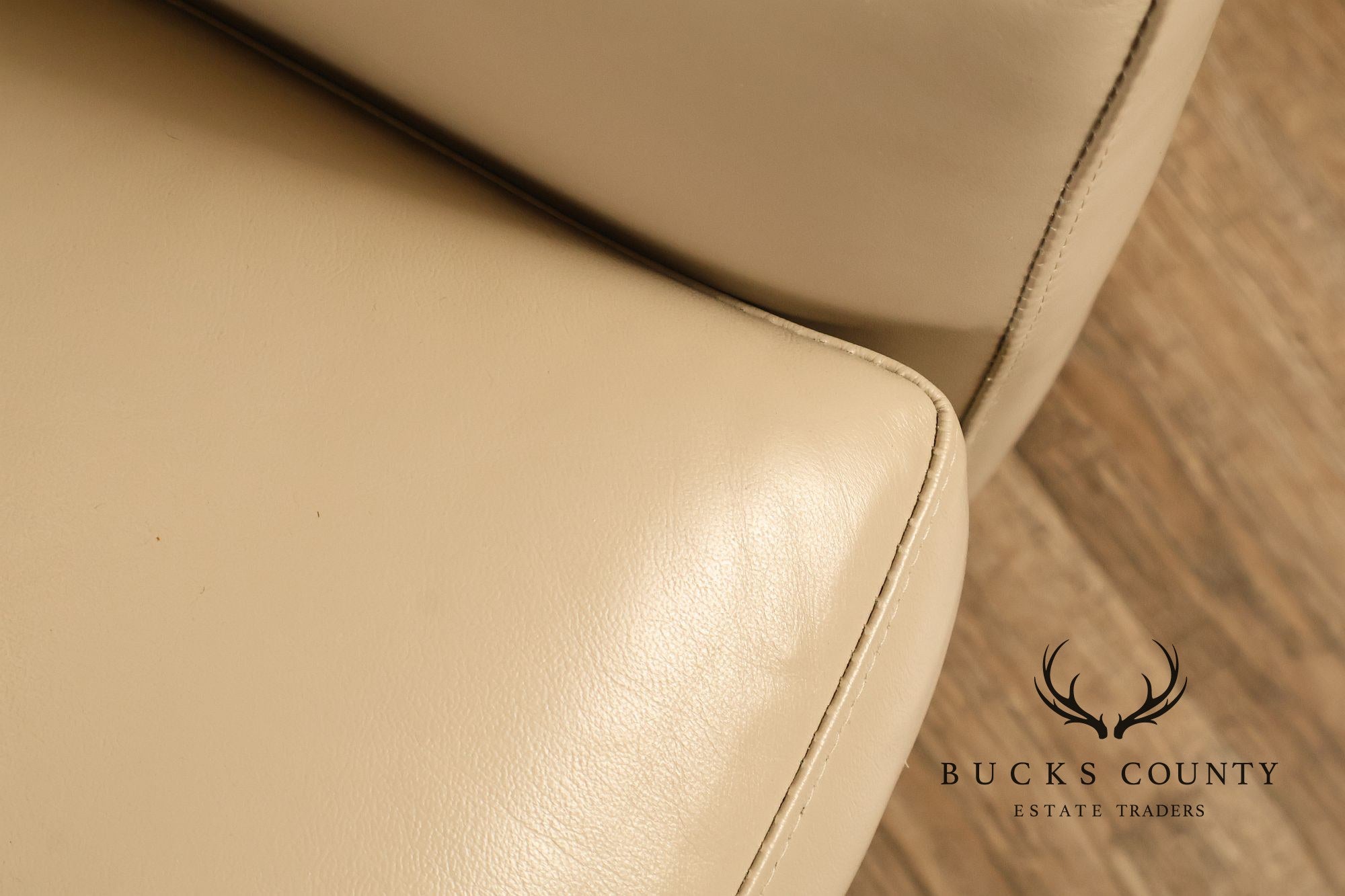 Hancock & Moore Pair of Leather Milo Power Recliners