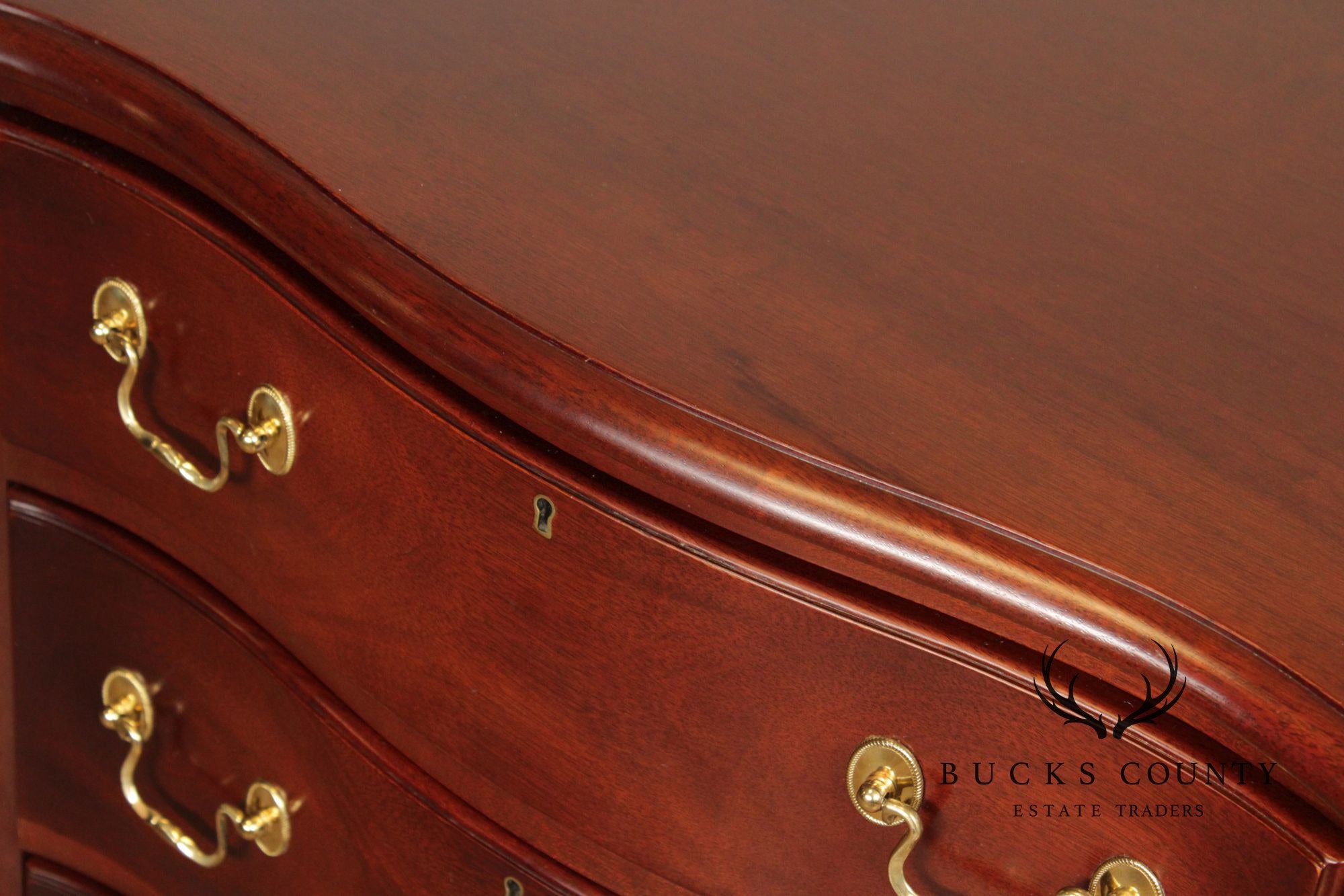 Councill Georgian Style Pair of Mahogany Nightstands