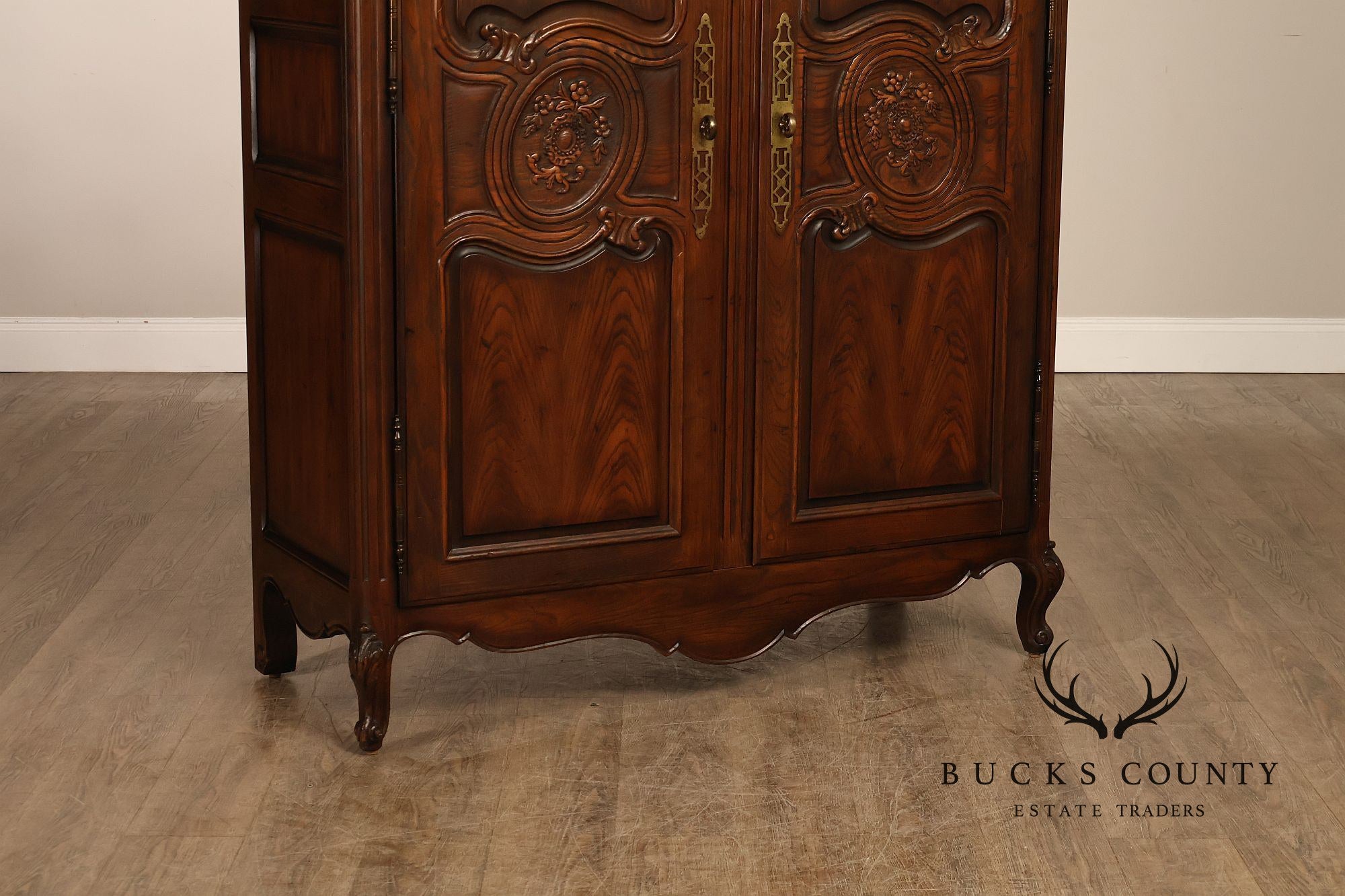 Henredon Four Centuries Collection French Louis XV Style Carved Oak Armoire