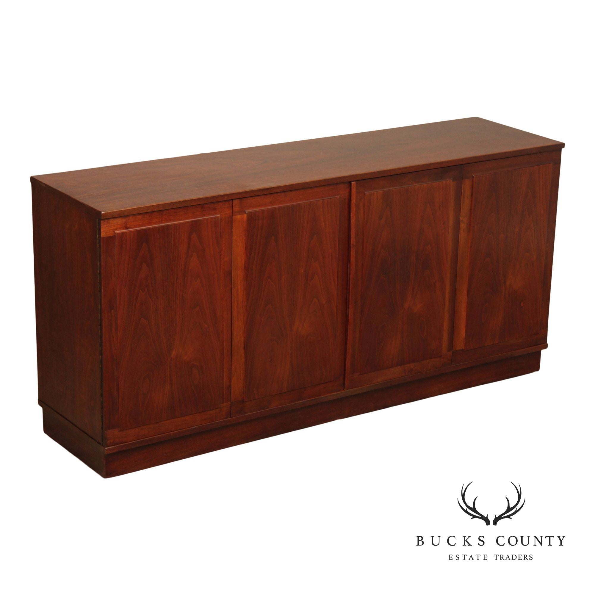 Jack Cartwright Mid-Century Modern Walnut Credenza Sideboard